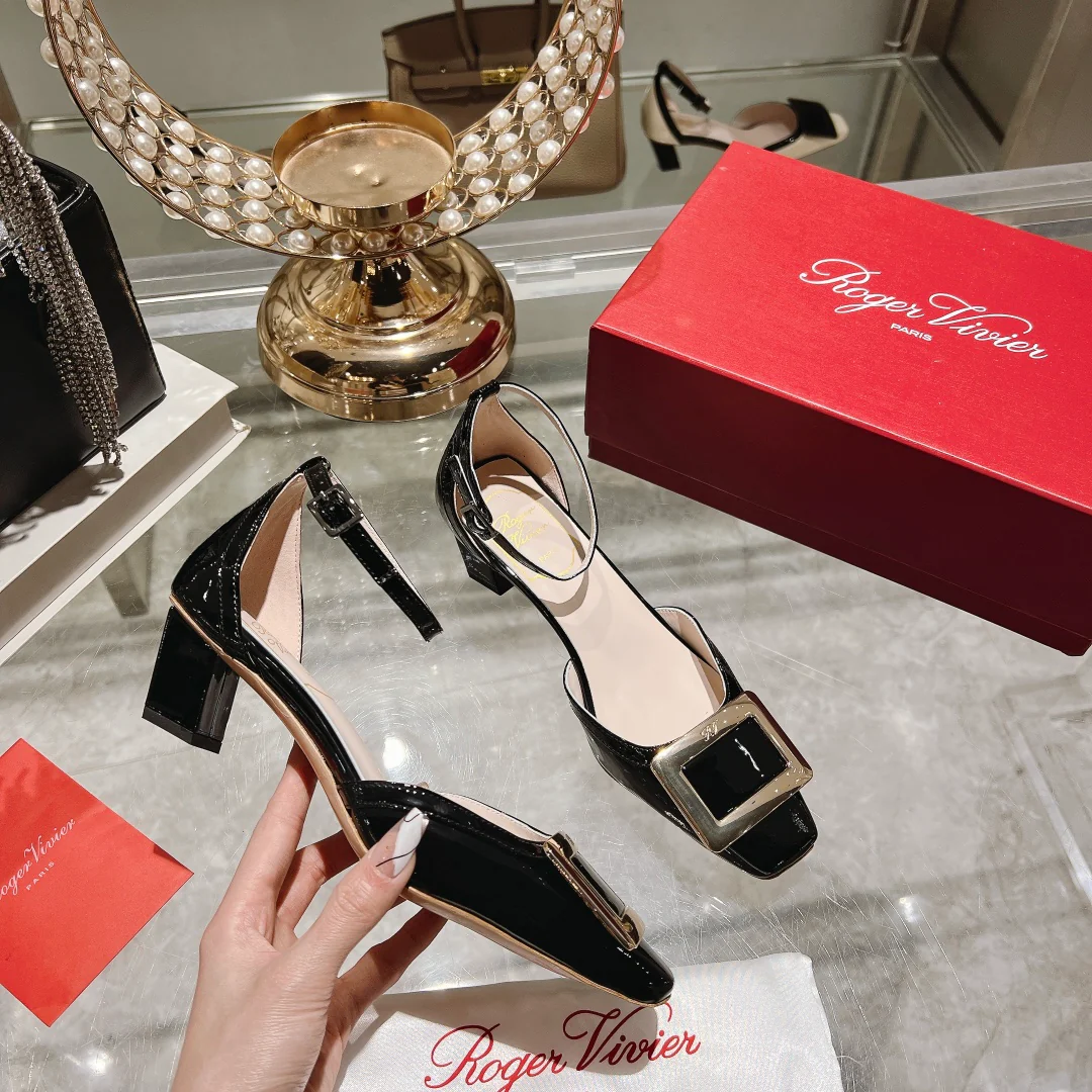 Обувь RV Shoes - Новинка ранней весны 2023 года - Полые сандалии - Черные - 1