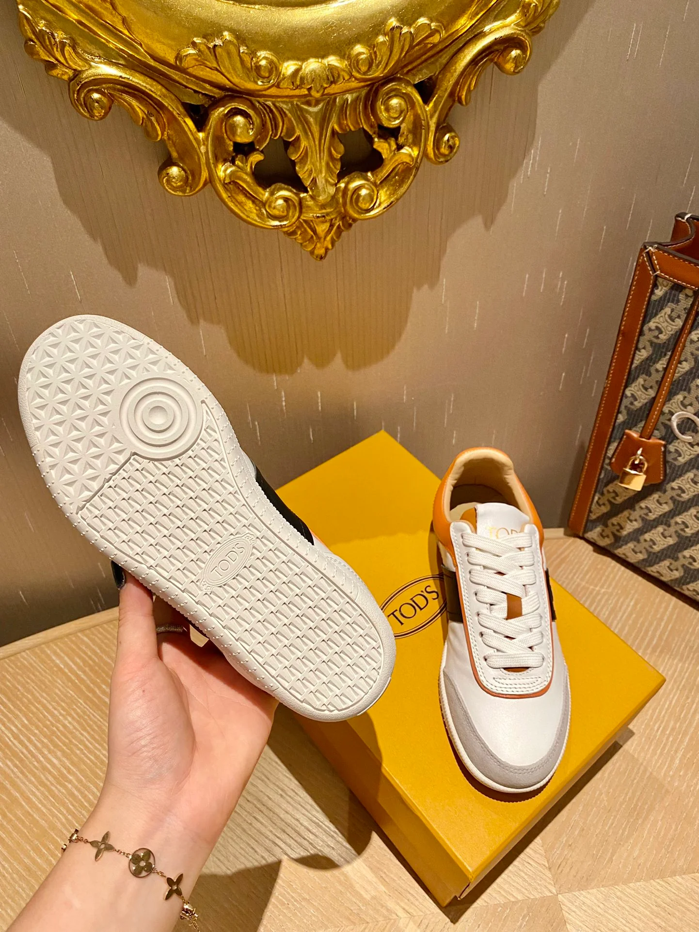 Tods - Белые кроссовки - Повседневная обувь - 10