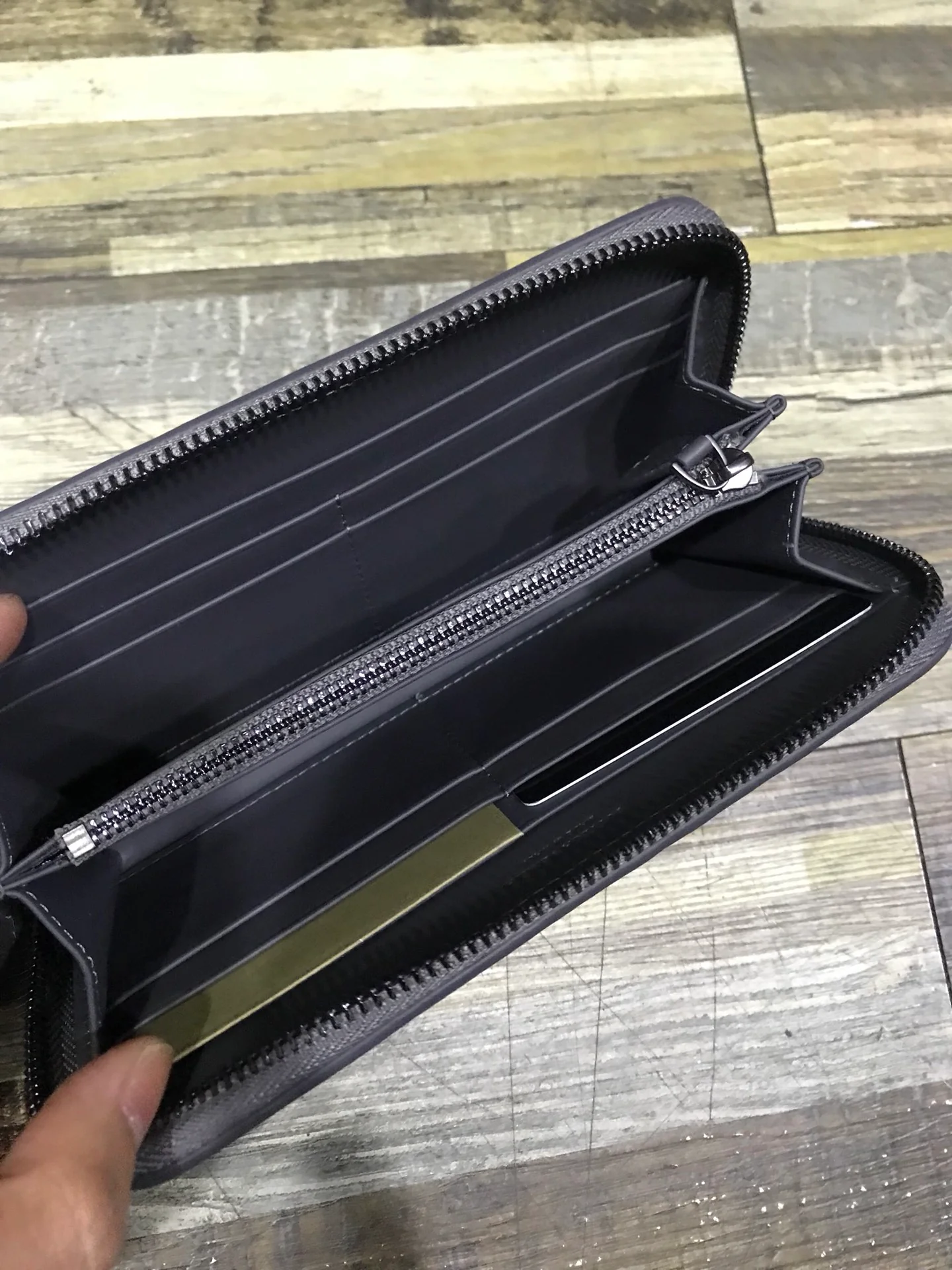 BV 拉链长夹-意大利原厂胎牛皮