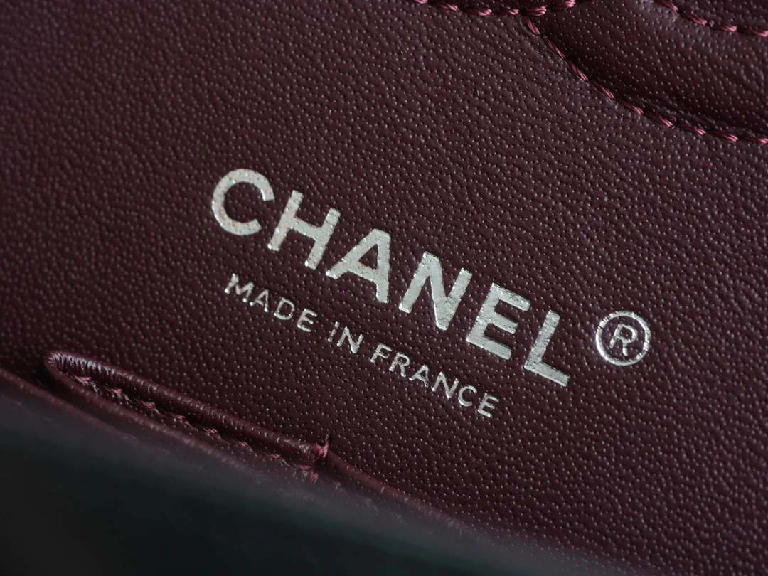 Chanel Classic Flap Caviar Black Medium