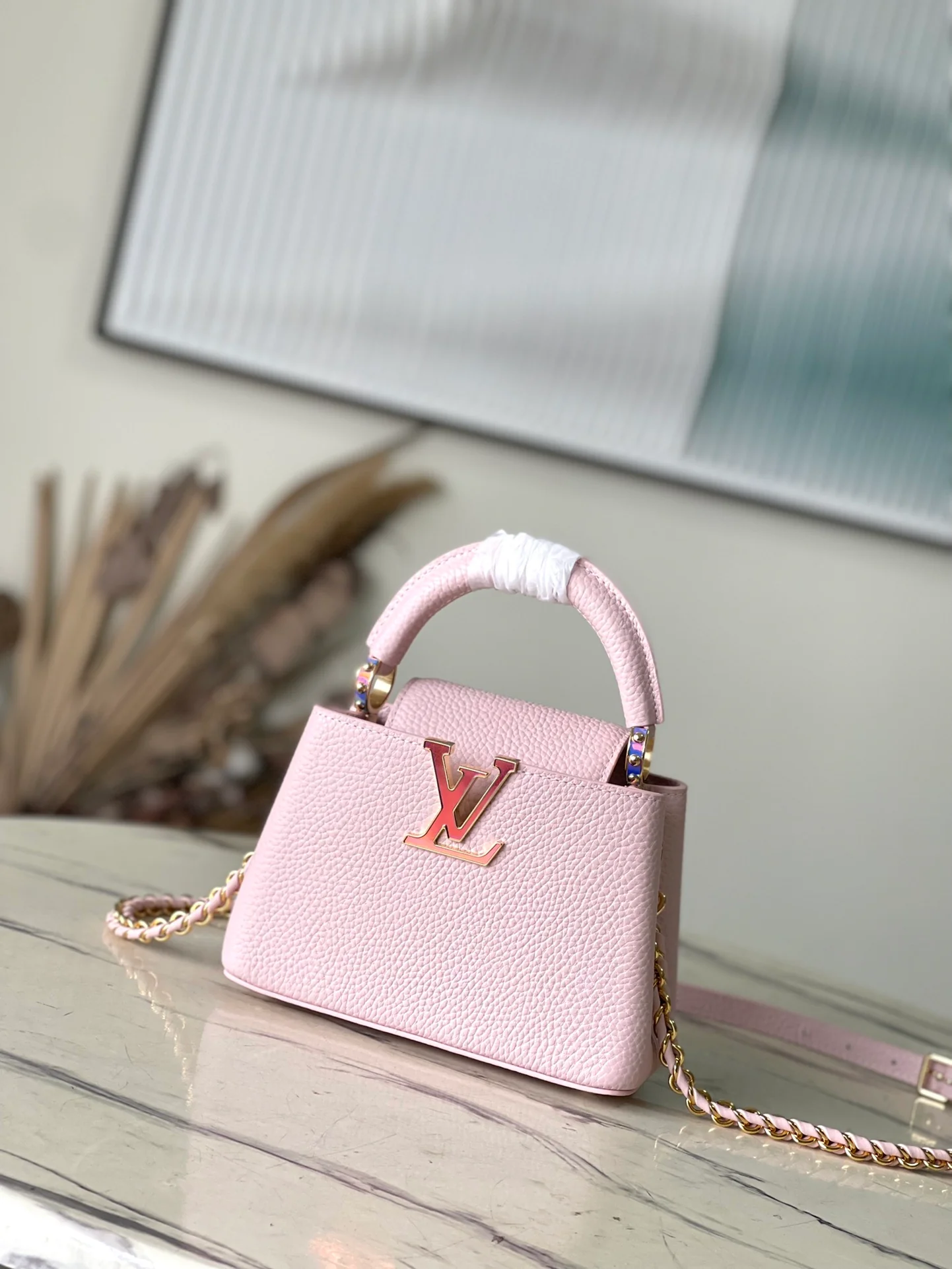 m22054-LV-capucines-mini-handbag/crossbody bag-pink