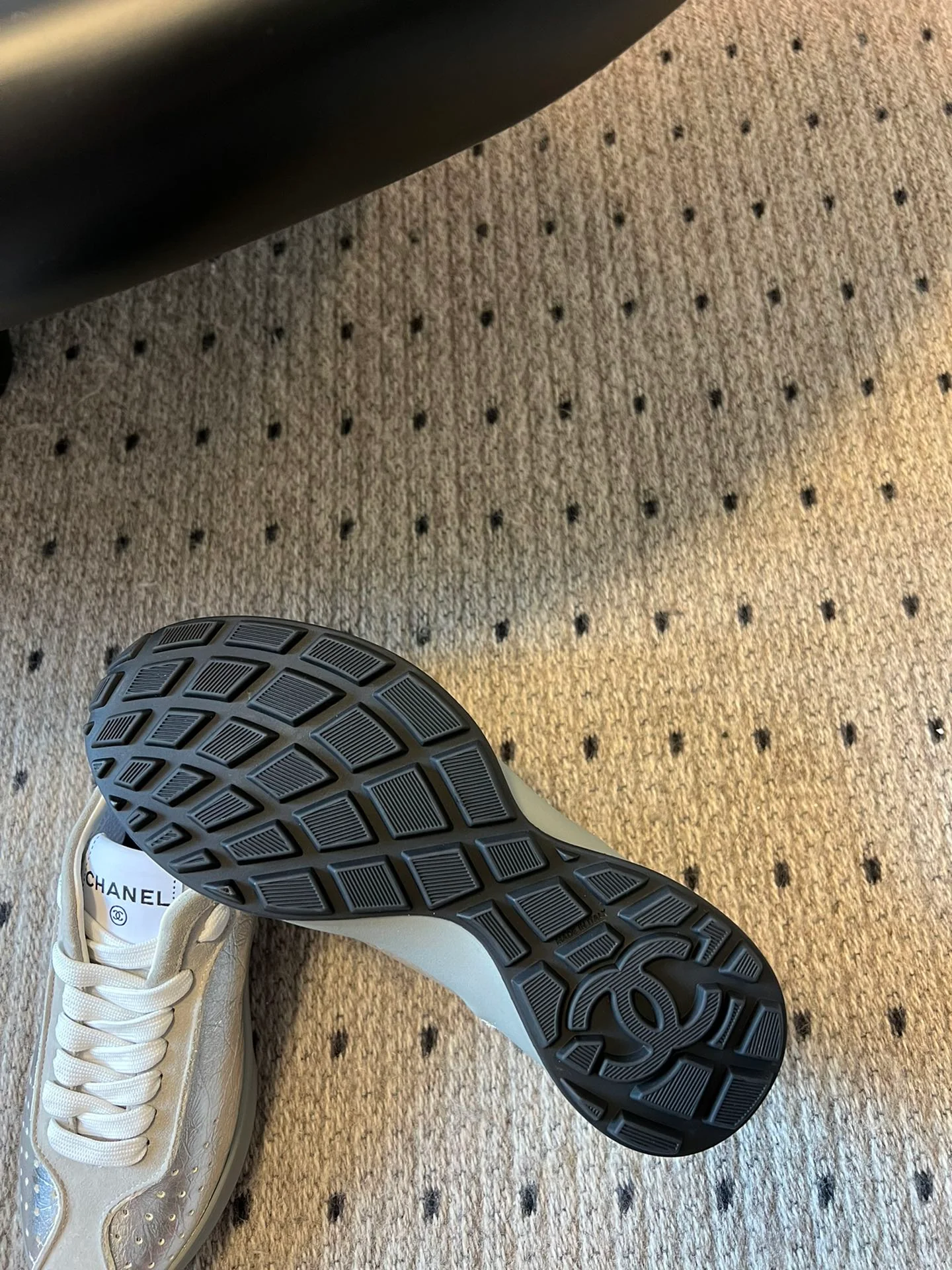 Кроссовки Chanel 2024 Retro - серебристые