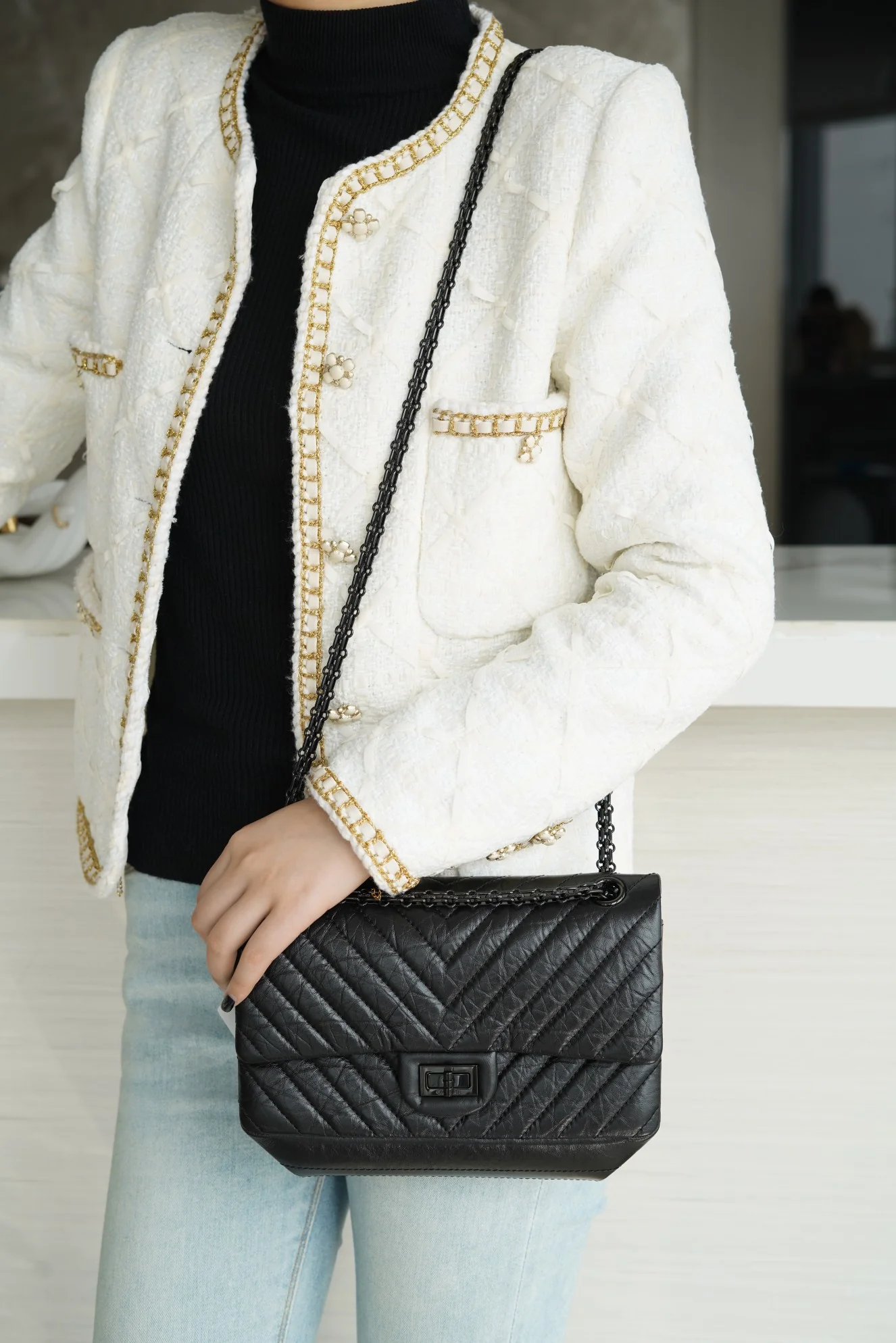 Chanel 2-55 - Черная застежка с V-образным узором - Кожа теленка, 24 см