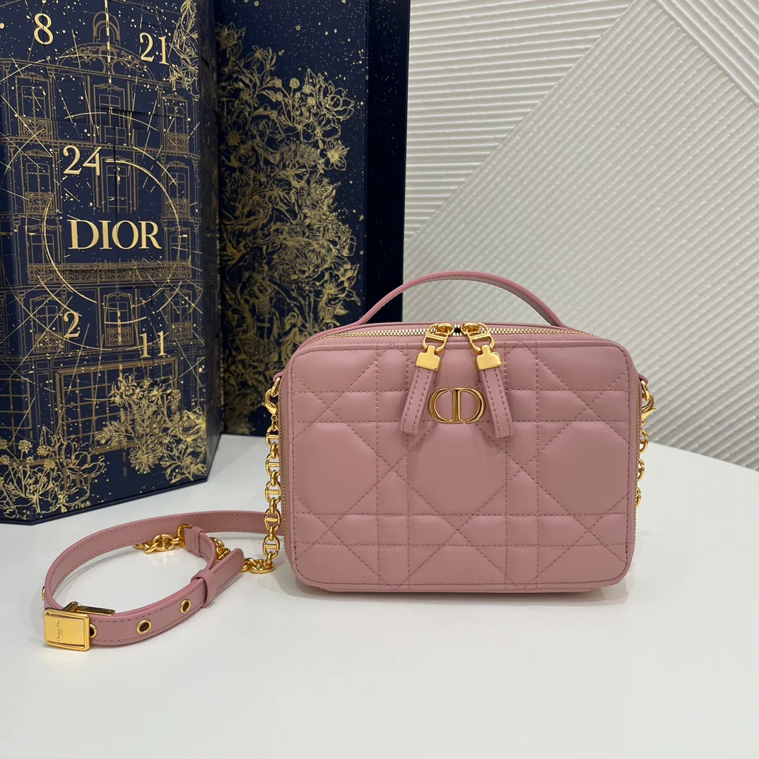 Сумка для фотоаппарата Dior Cannage, цвет ZP3