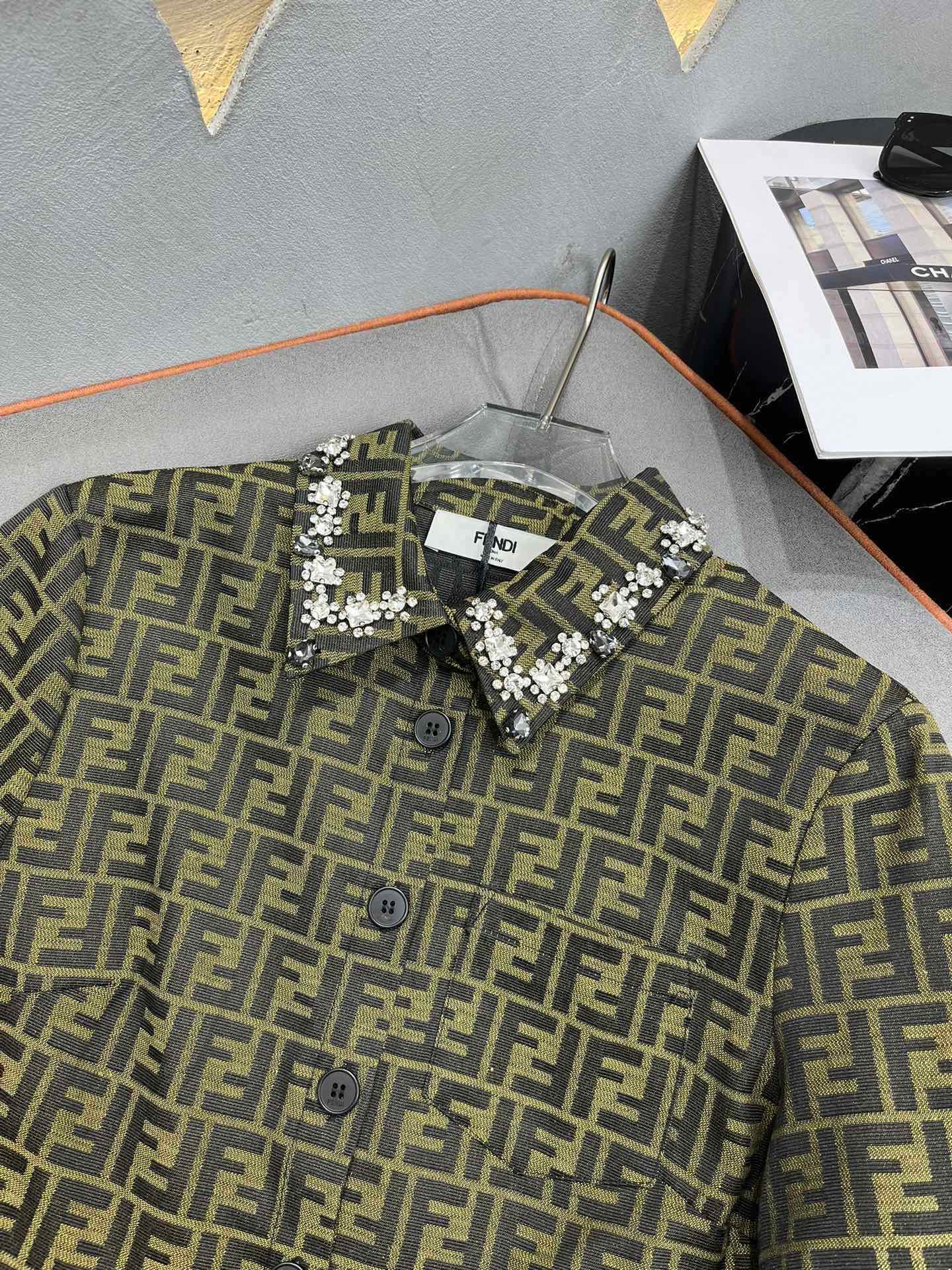 Fendi - 2403 - 24ss Весна/Лето Новое платье-рубашка