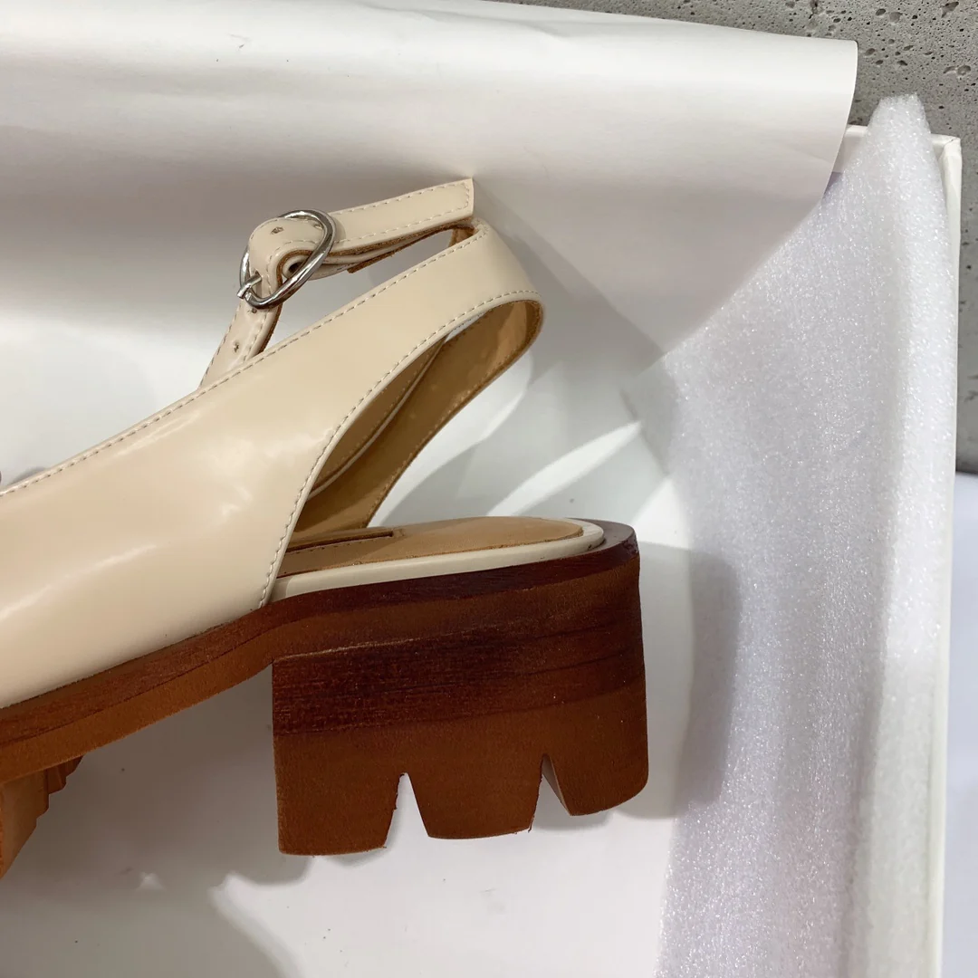 Сандалии на платформе Celine