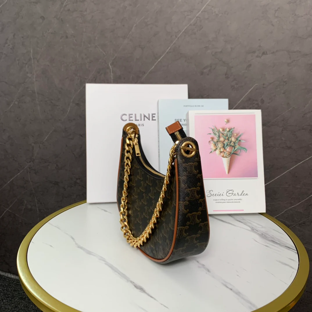 Сумка Celine Ava на цепочке - коричневая