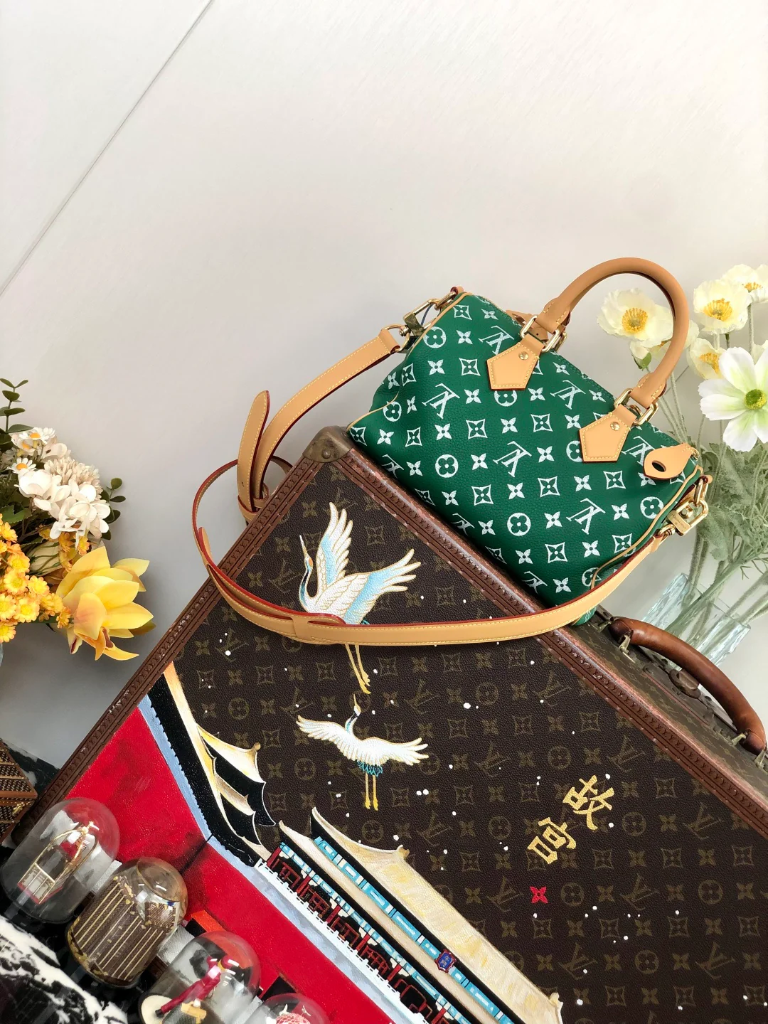 LV-m24423 Травянисто-зеленый