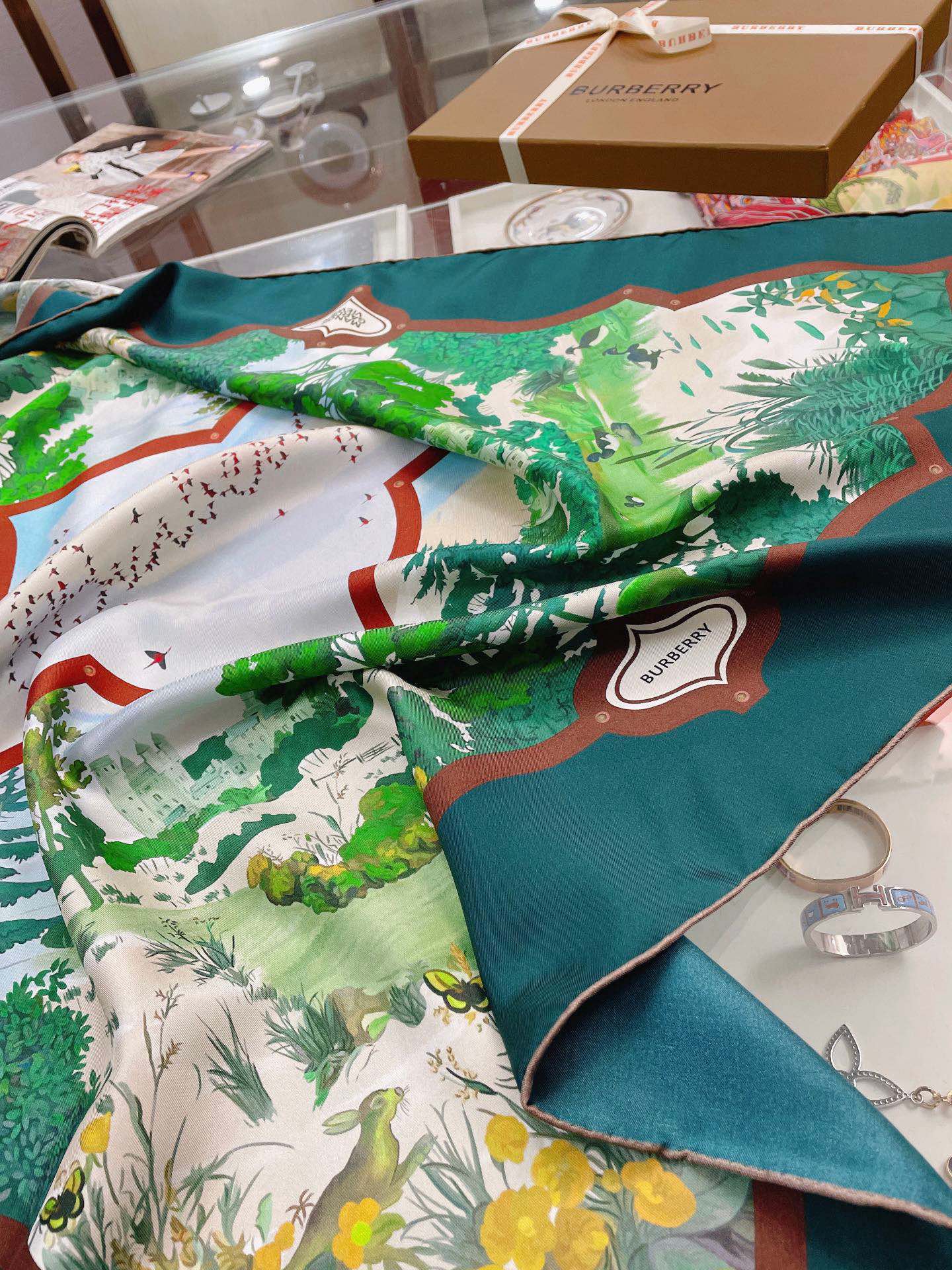 Шарф ?Лесной замок Гермеса?, 90 см.