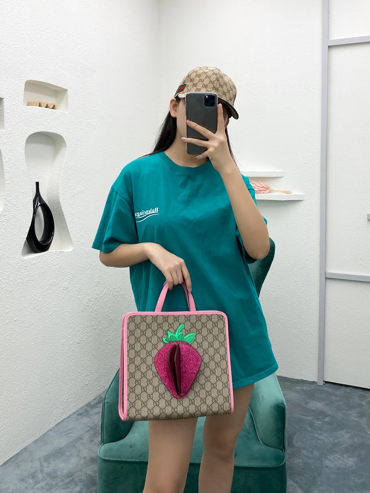 Gucci-夏季草莓购物袋