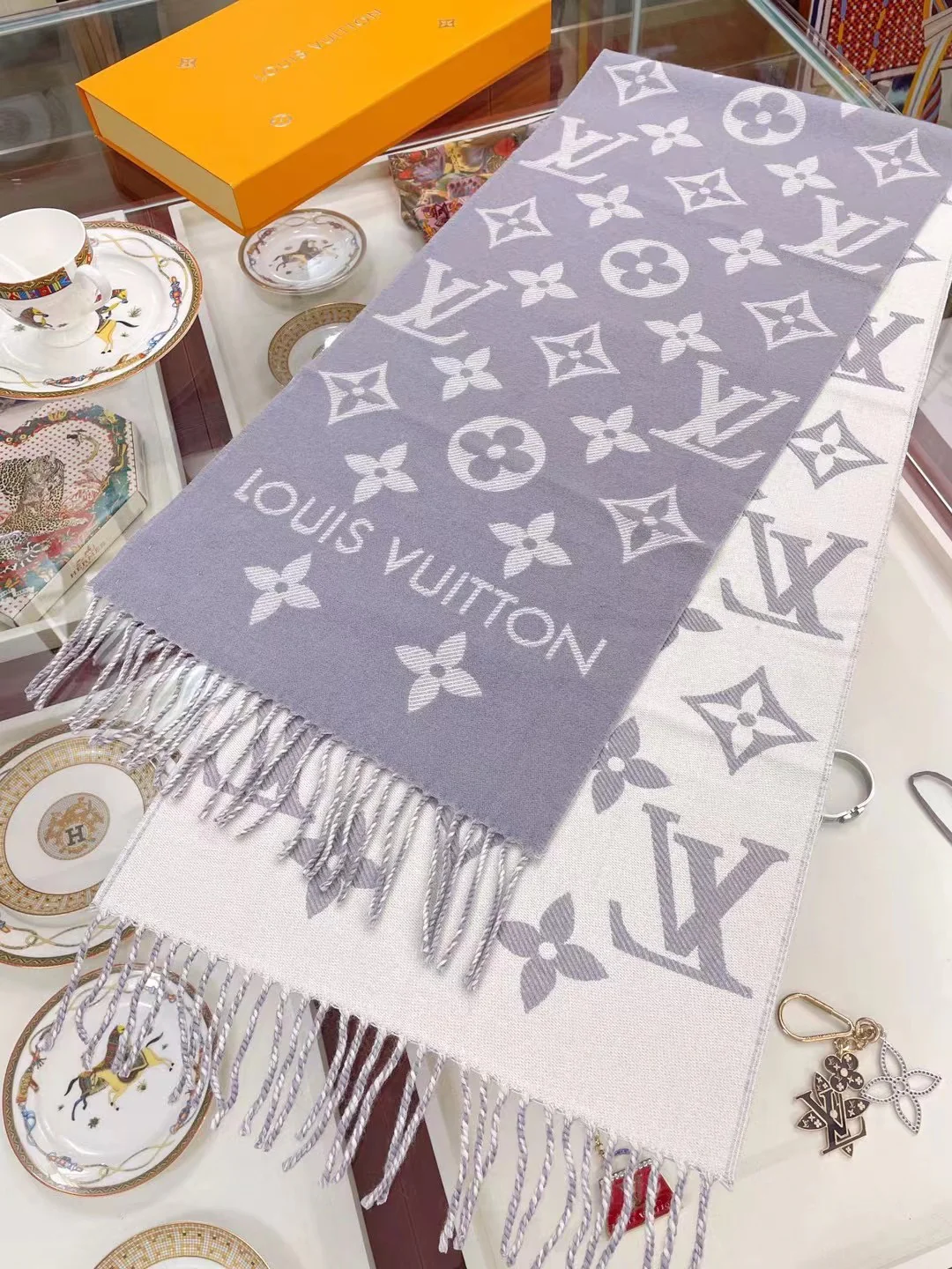 Шарф LV-100 из шерсти, размер 186-34 см.