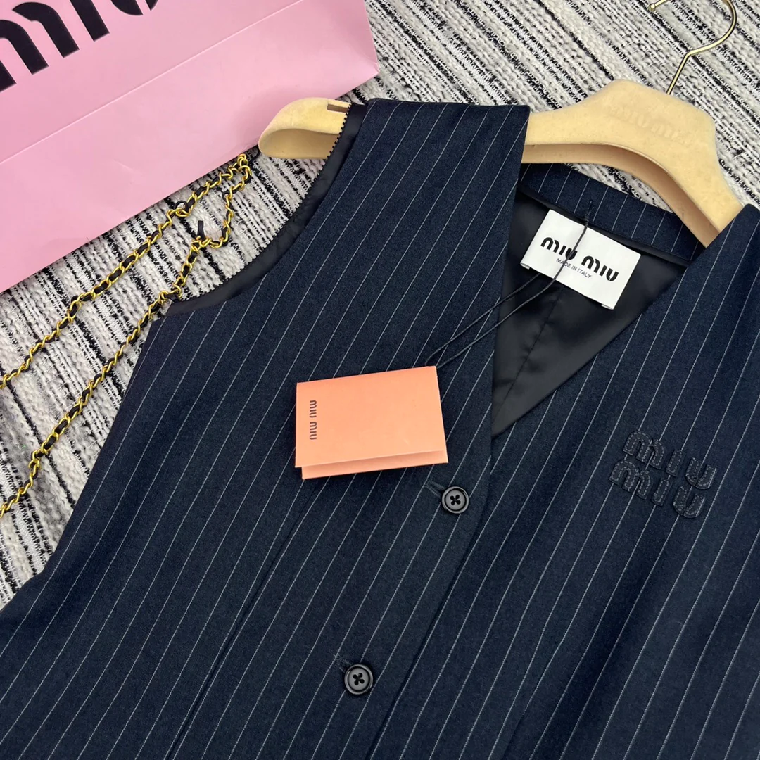 Miu Miu - 2404 - Новый комплект из двух частей: полосатый жилет и платье - Черный