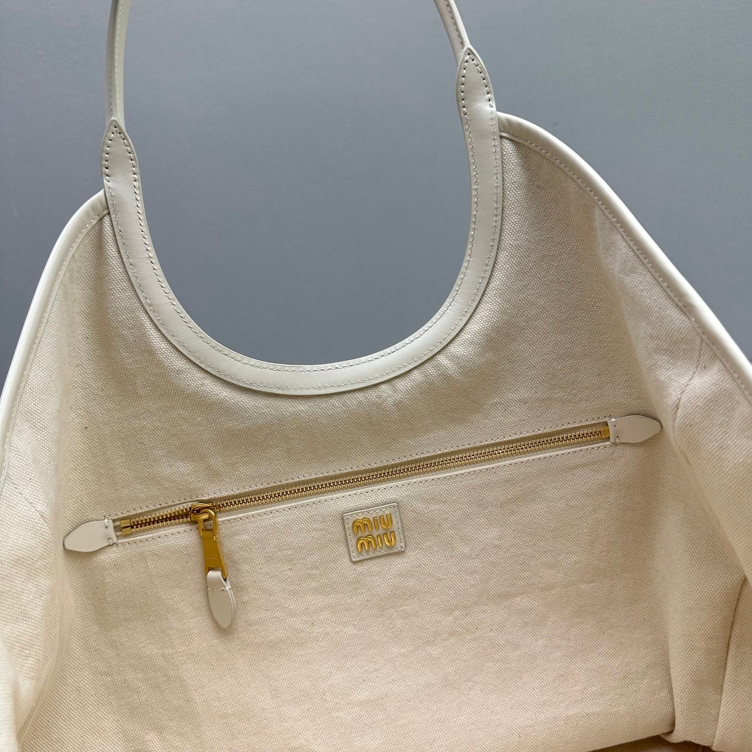 Сумка-тоут Miu Miu Ivy - вельветовая - белая