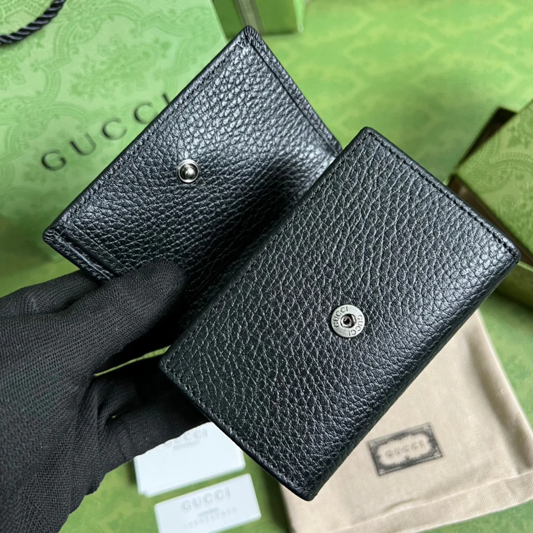 Gucci 拉链短夹卡包