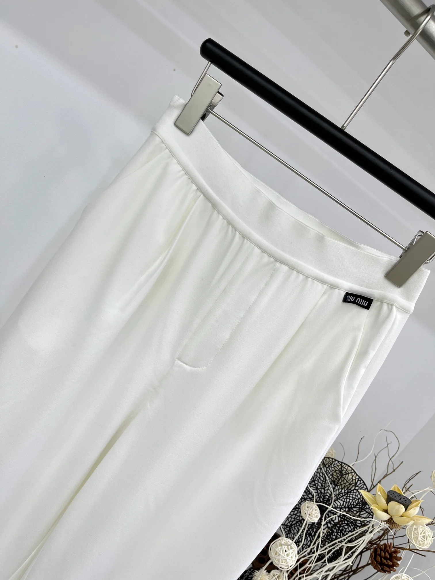 Miu Miu - 2404 - Узкие повседневные брюки - Белые