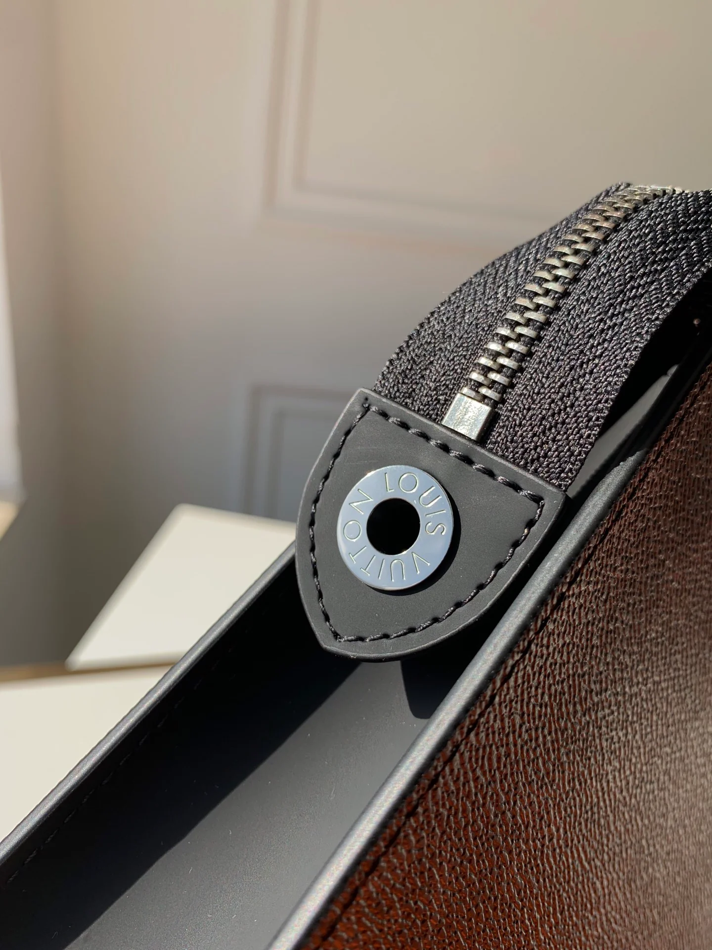 lv-m61692-Радужное сцепление