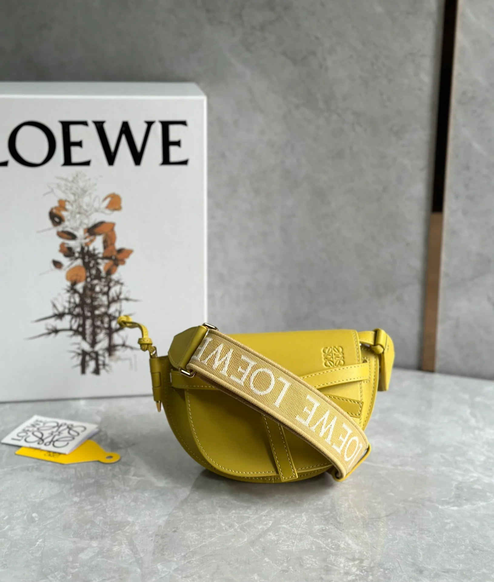 Loewe-gate-dual-musard yellow-mini