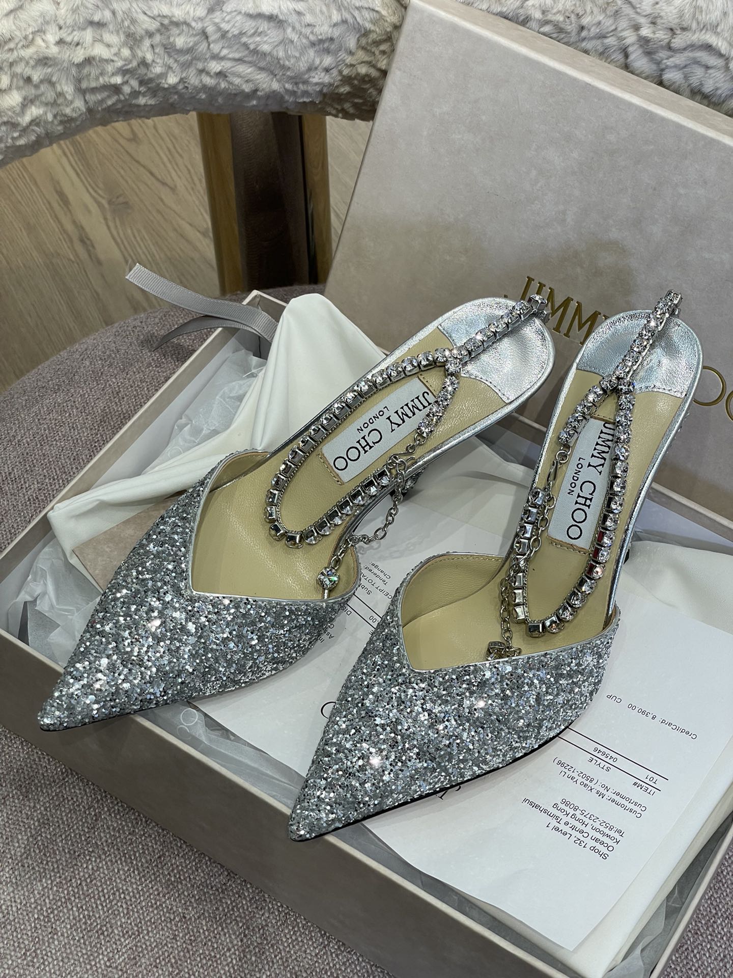 Jimmy - Весна/Лето 2022 - Цепочка на щиколотку со стразами - Туфли на высоком каблуке с острым носком