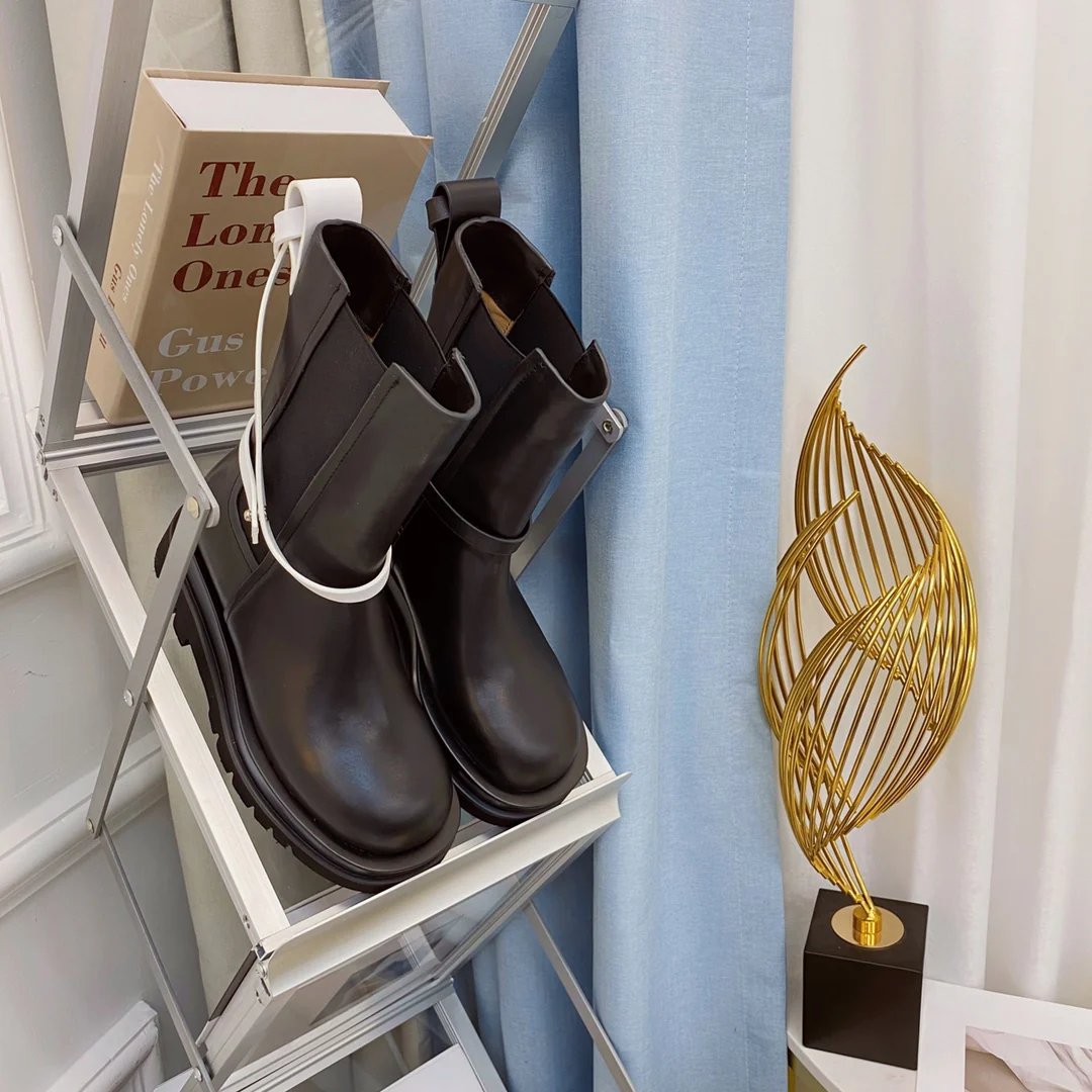 Обувь BV - BV - Уличный стиль - Платформа с закругленным носком - Ботинки Dr. Martens