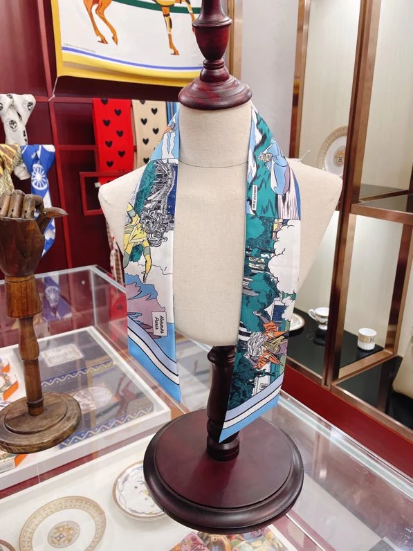 Hermes - Новая коллекция твилли - 5-86 см - 100% шелковый твил, двусторонний