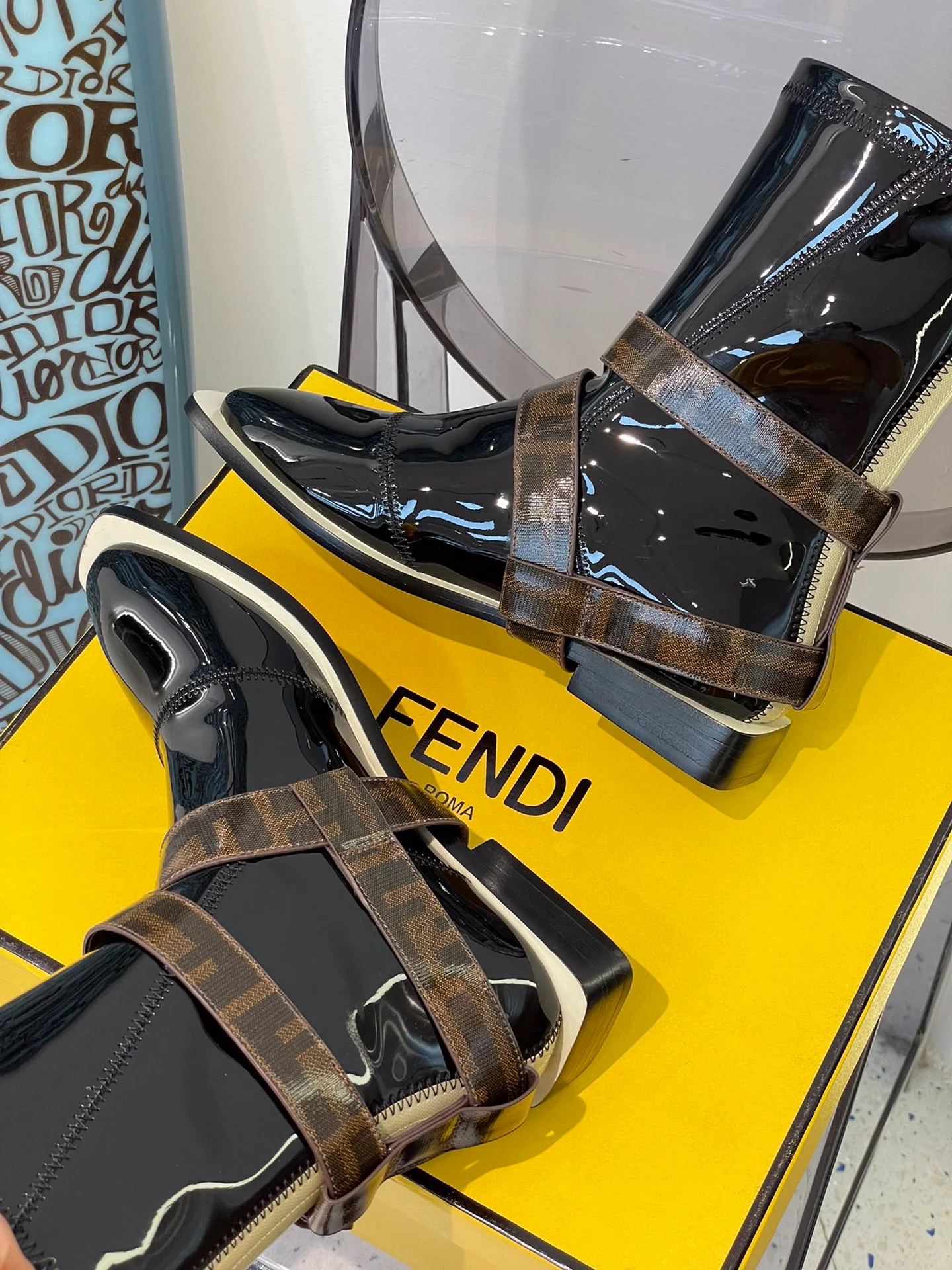 Fendi - Стильные - Британский стиль - Модные ботинки