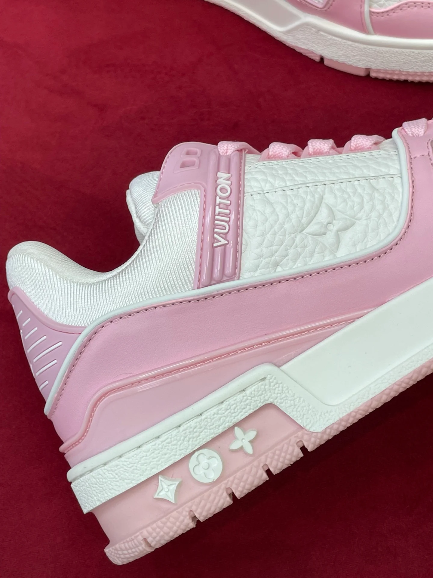 Кроссовки LV Trainer Series - Спортивная обувь - Унисекс - Бело-розовые