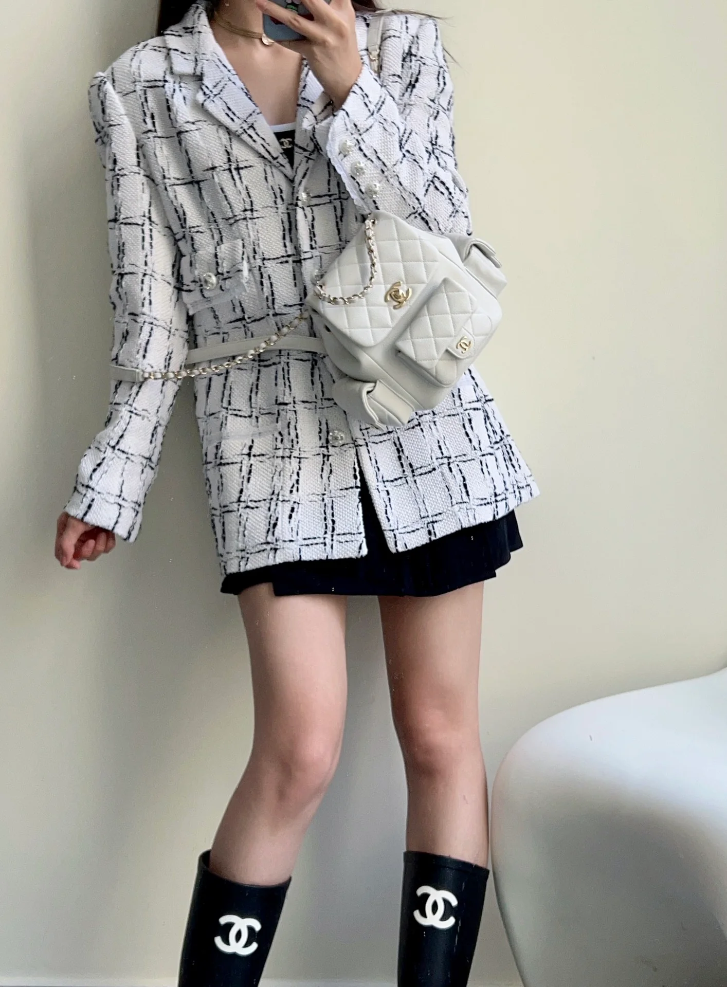 Chanel - Новая маленькая сумка через плечо Tank Duma - Два боковых кармана - Белая - 1