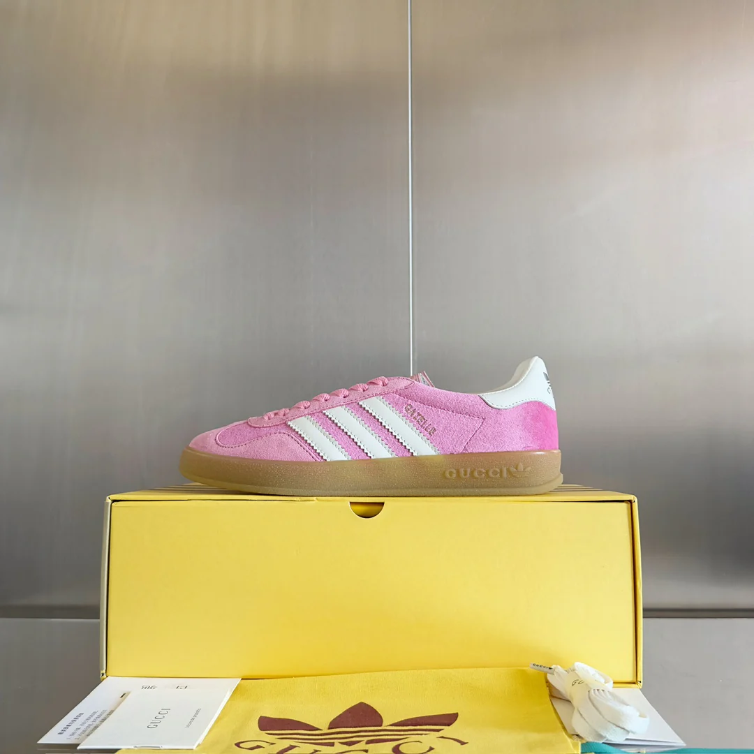 Скейтбордистские кроссовки Gucci 2024 - розовые