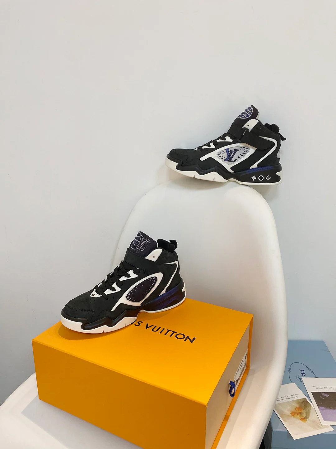 LV-trainer2-basketball shoes-black