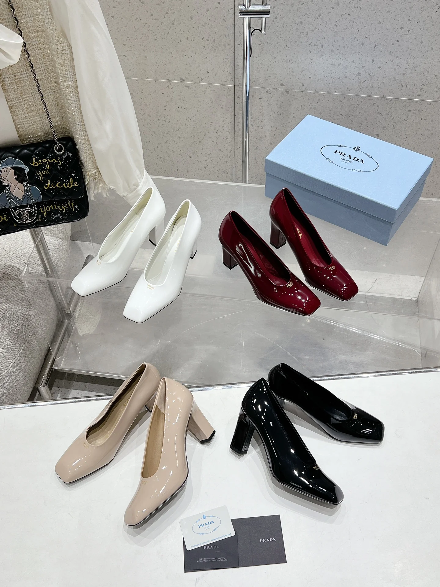 Prada - Туфли на массивном квадратном каблуке - Черные