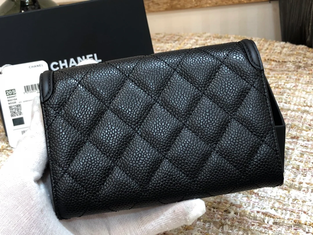 Chanel - Винтажная кожаная сумка CC - Застежка-клипса с откидной крышкой - Винтажная фурнитура