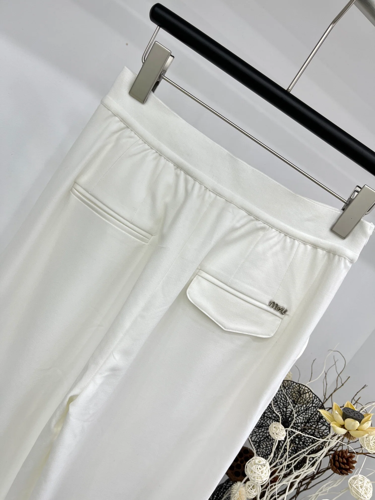 Miu Miu - 2404 - Узкие повседневные брюки - Белые