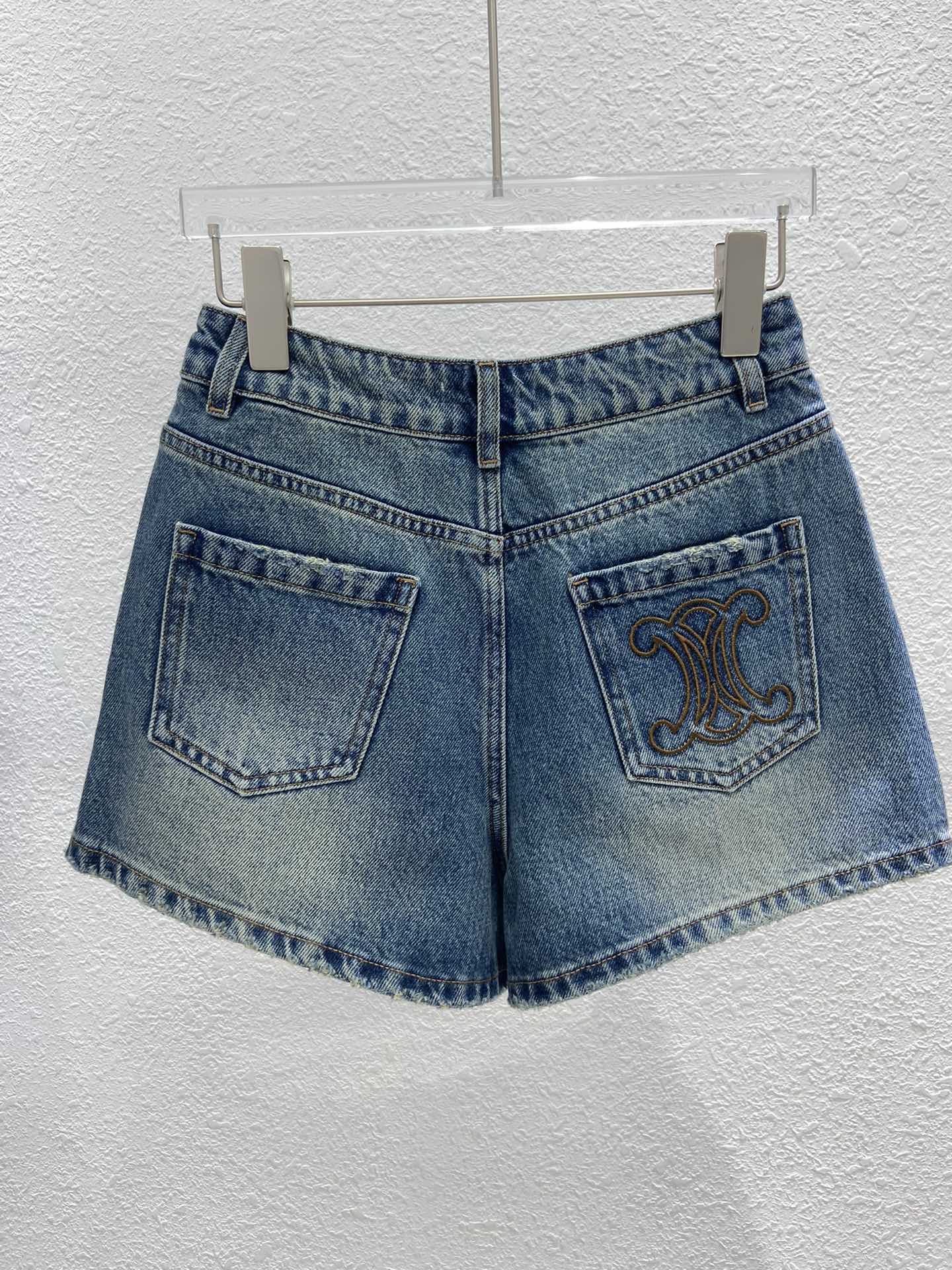 Celine 2404 - Джинсовые шорты с вышитым задним карманом - Синие