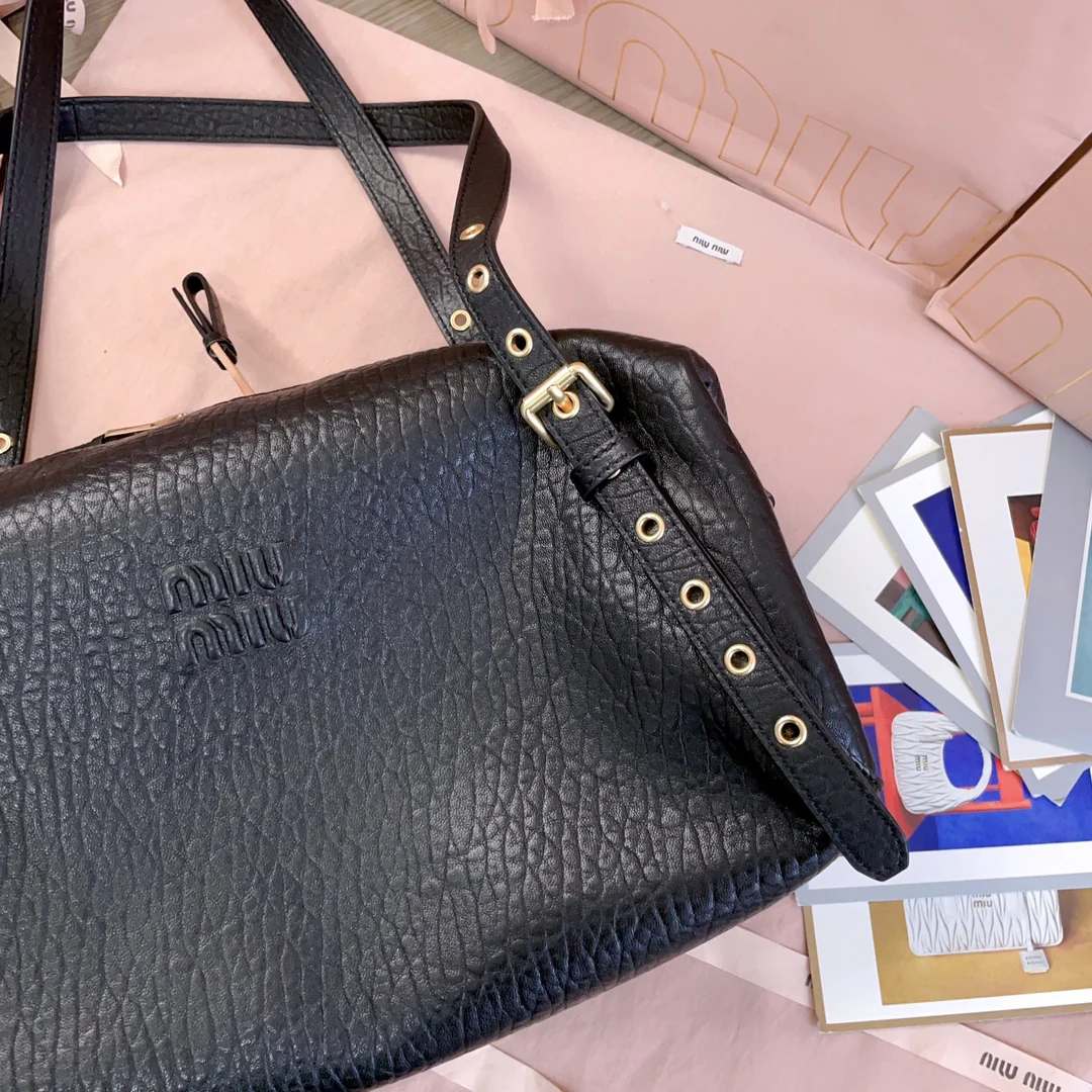 Miu Miu-5bc190-Круассан ?Овечка с пузырьками?