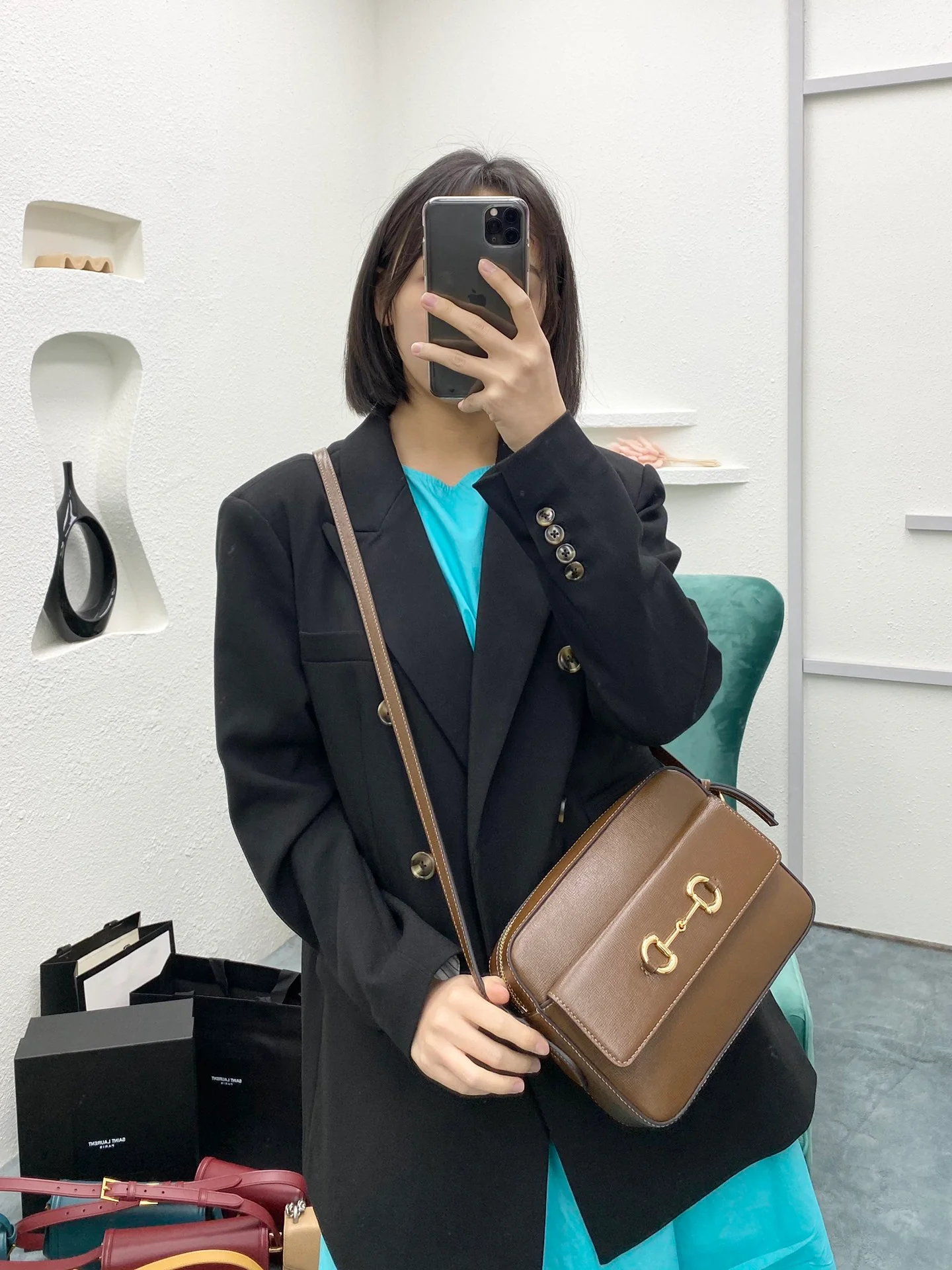 Сумка для фотоаппарата Gucci 1955 с пряжкой в ??виде подковы - 4 шт.