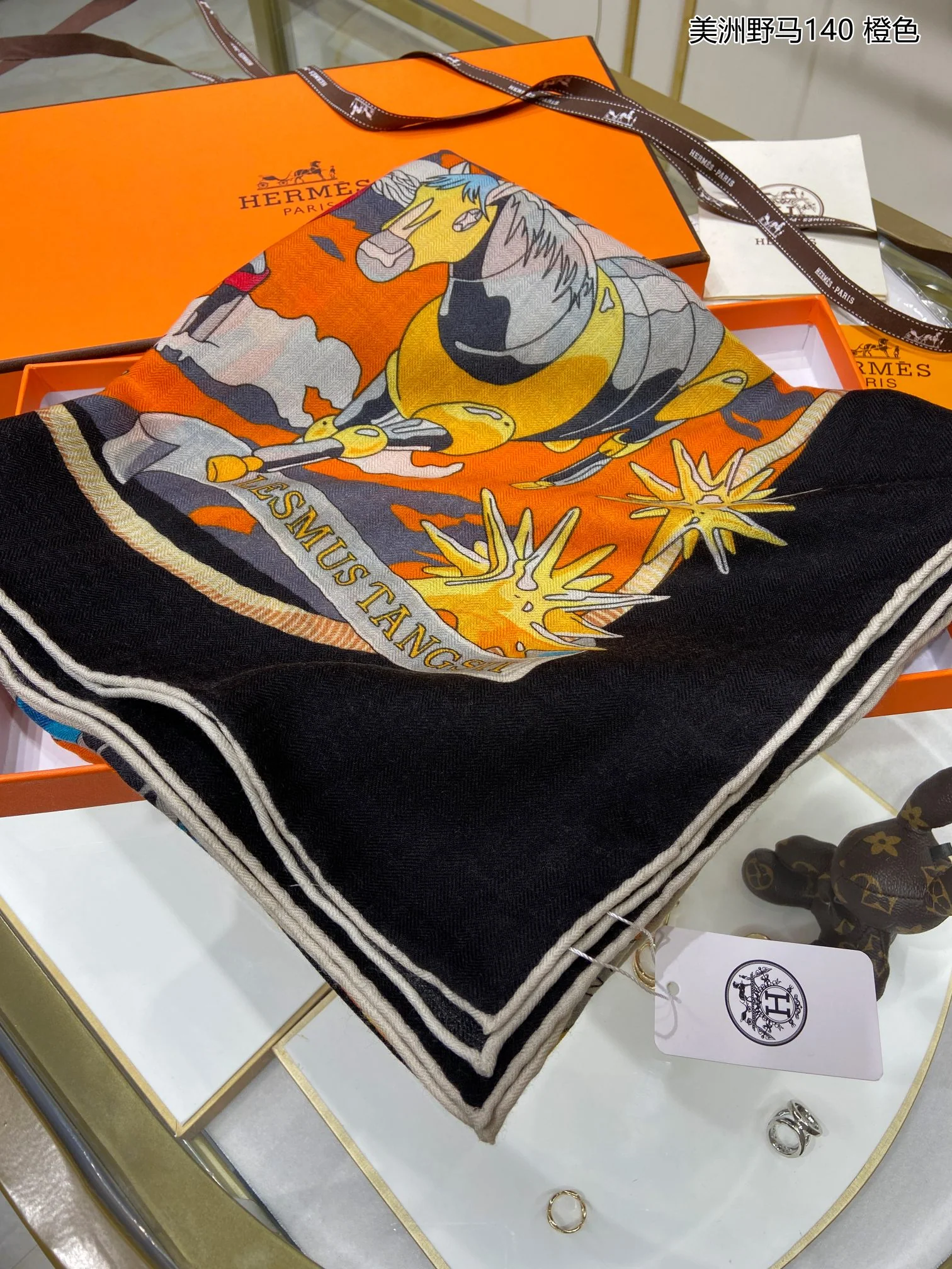 Квадратный шарф Hermes Mustang - 140 см - 70% кашемир - 30% шелк - оранжевый