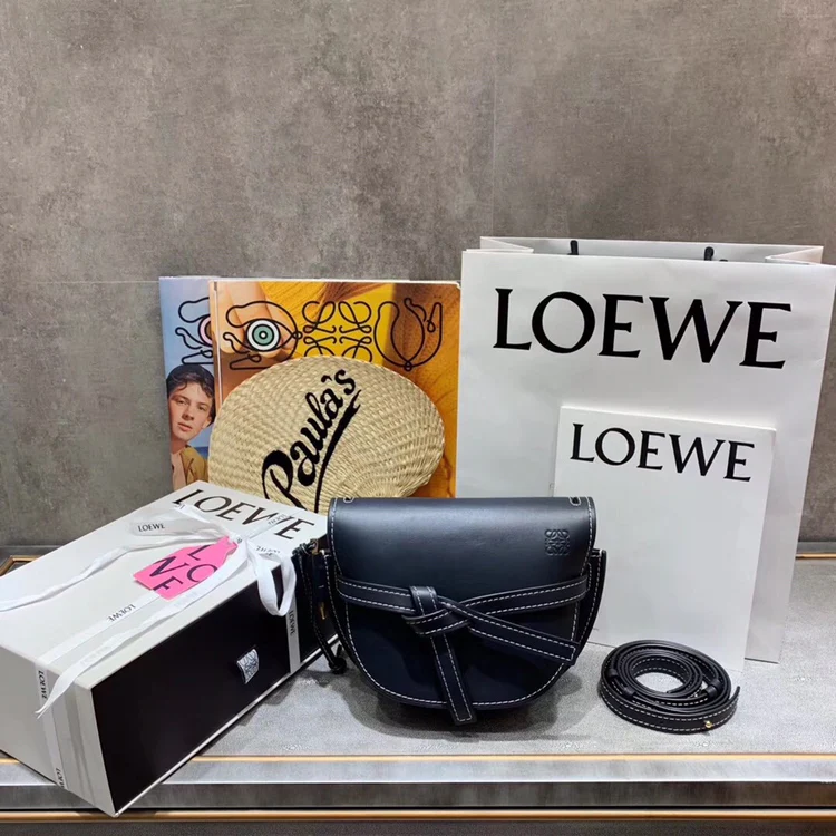 Схема коллекции однотонных тканей Loewe-gate Small Plain