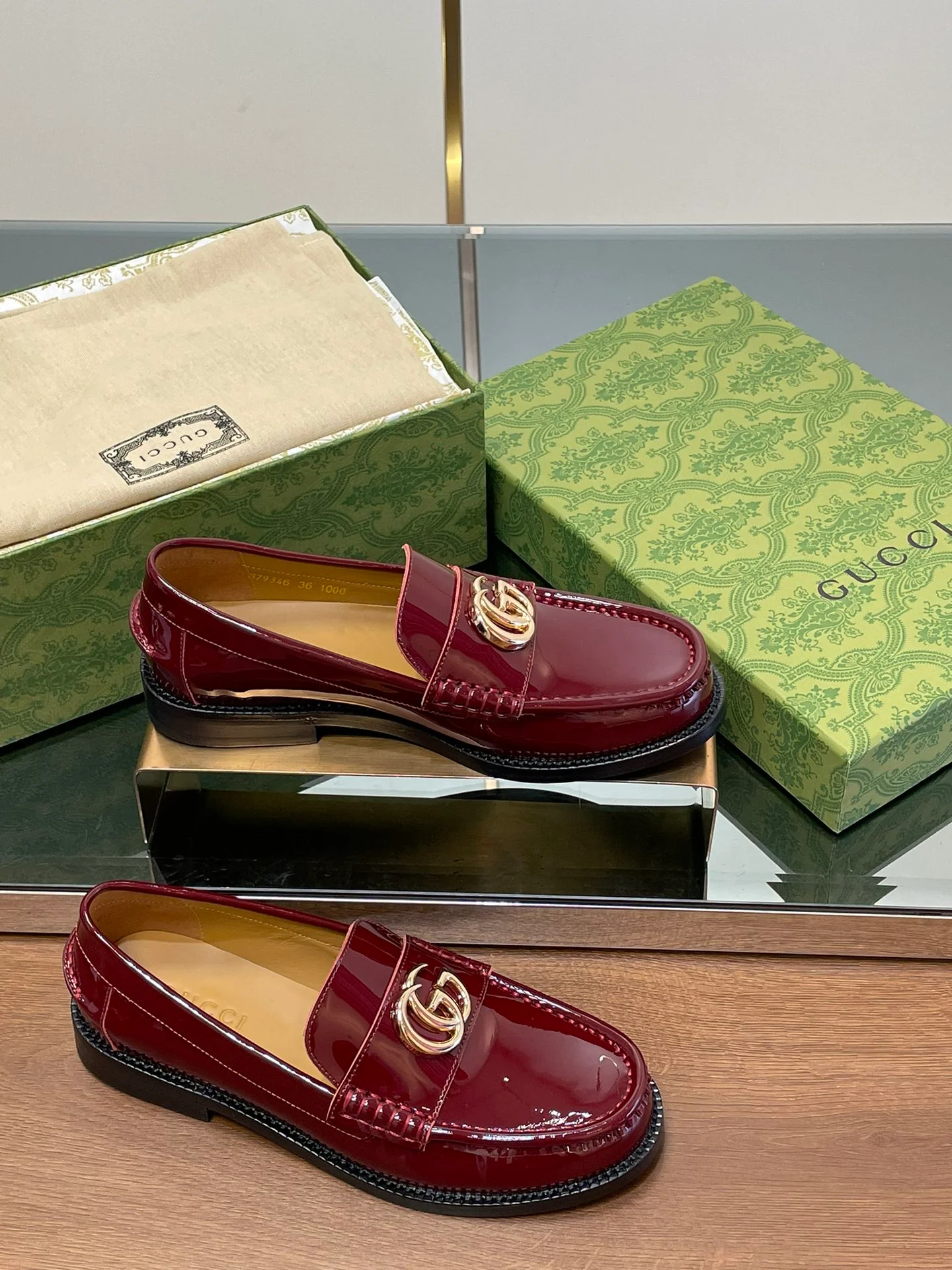 Лоферы Gucci 2024 - бордовые