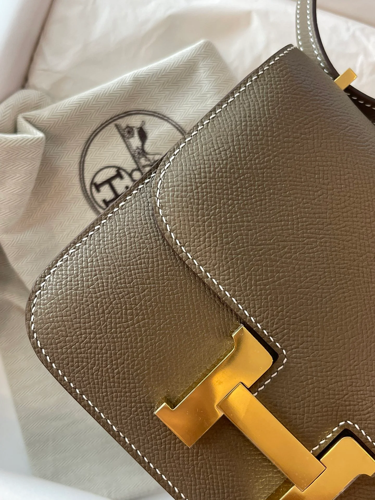 Hermes-constance-mini-epsom-elephant серо-золотая пряжка