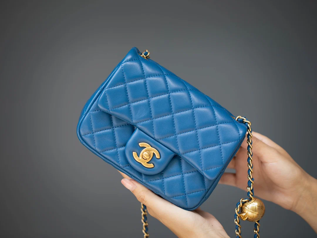 Chanel - Сумка-клатч 