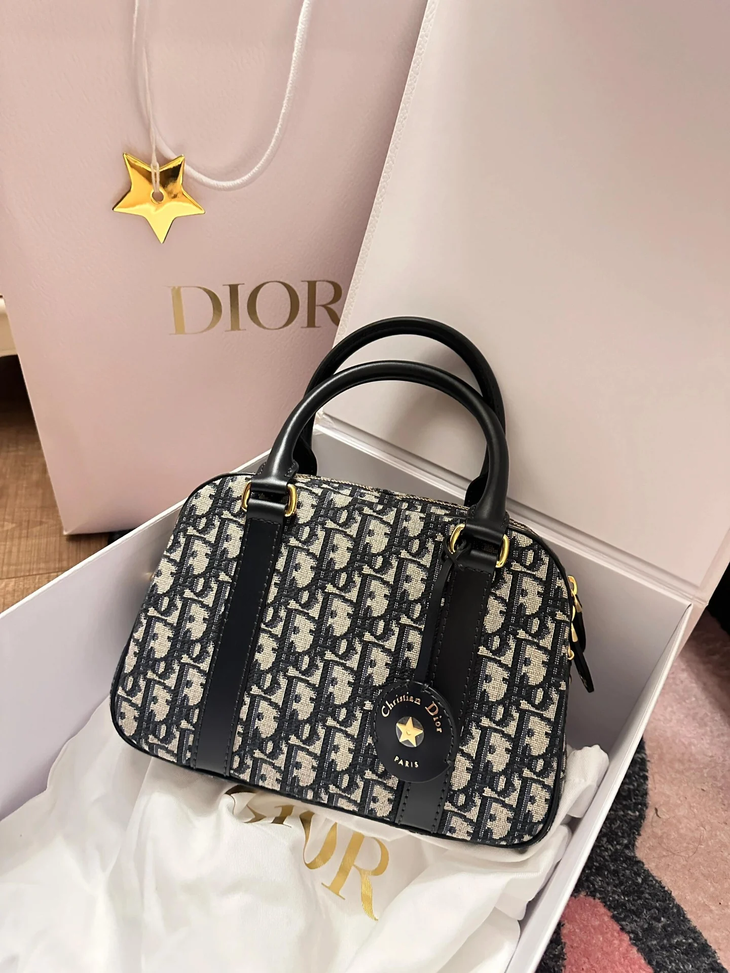 Сумка для боулинга Dior d-vibe - синяя, из канваса - средний размер