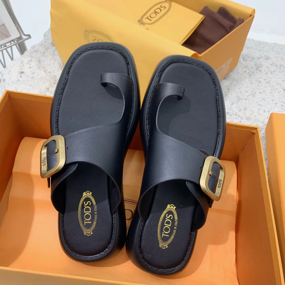 Сандалии/тапочки на платформе Tods весна/лето 2022 - 1