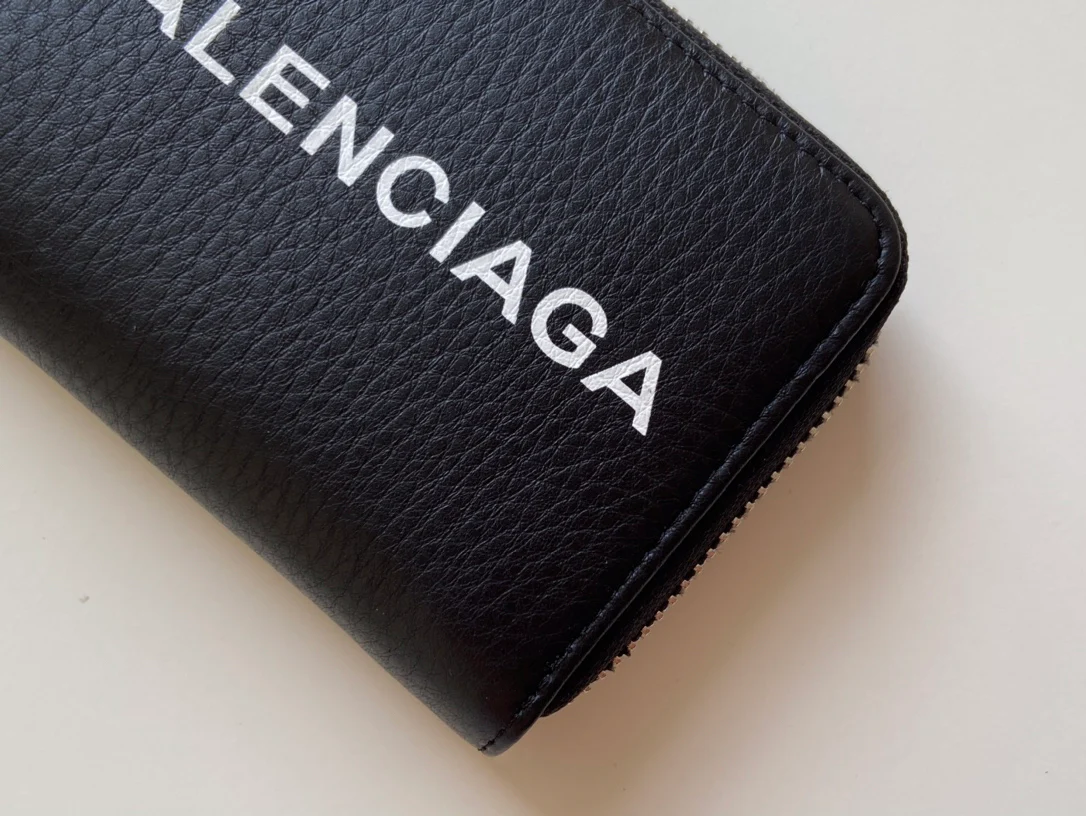 Balenciaga 拉链零钱包-荔枝牛皮