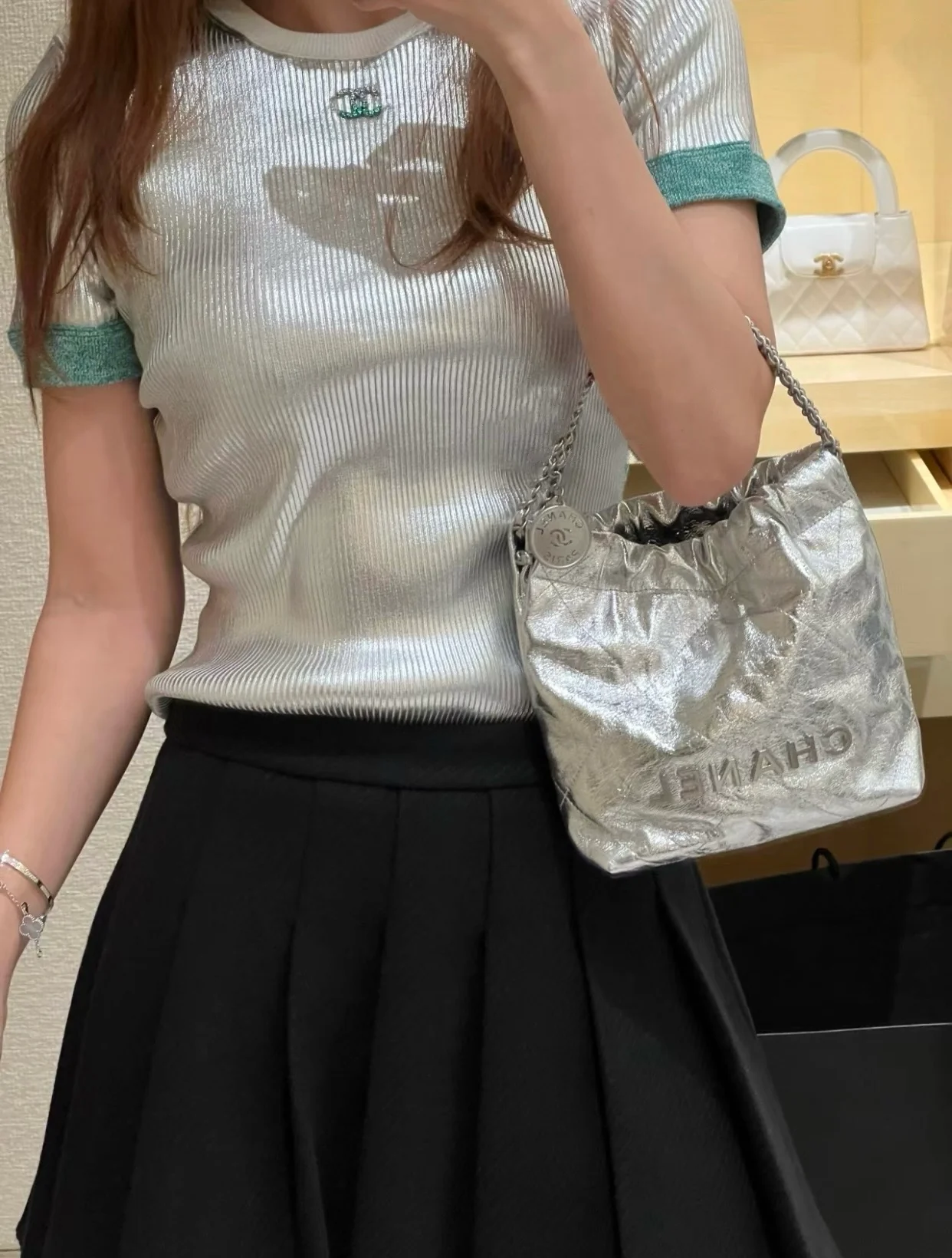 Миниатюрная металлическая кожаная мусорная сумка Chanel 25c - серебристая