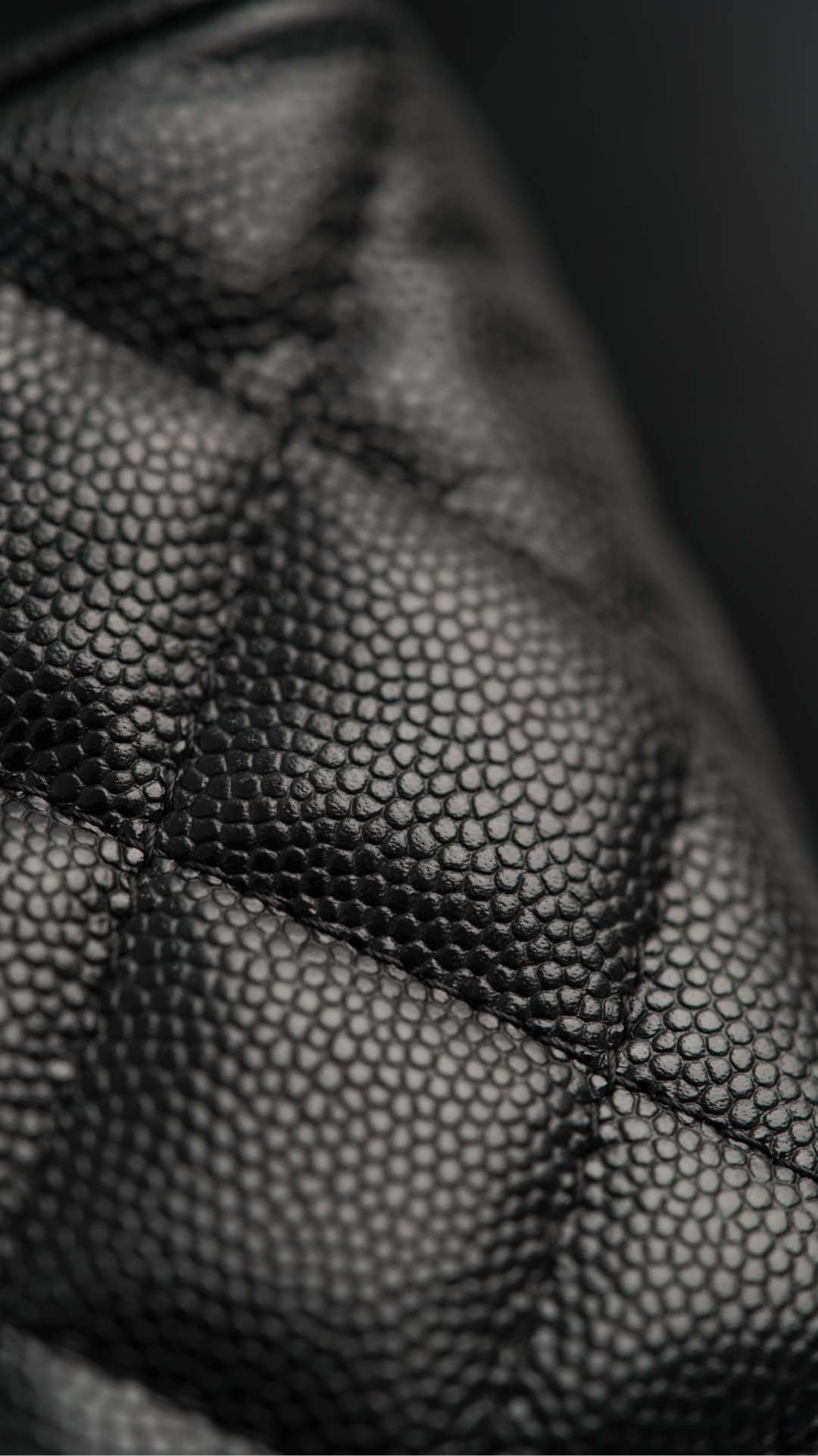 Сумка для ланча Chanel 25p Lychee Beef - черно-золотая