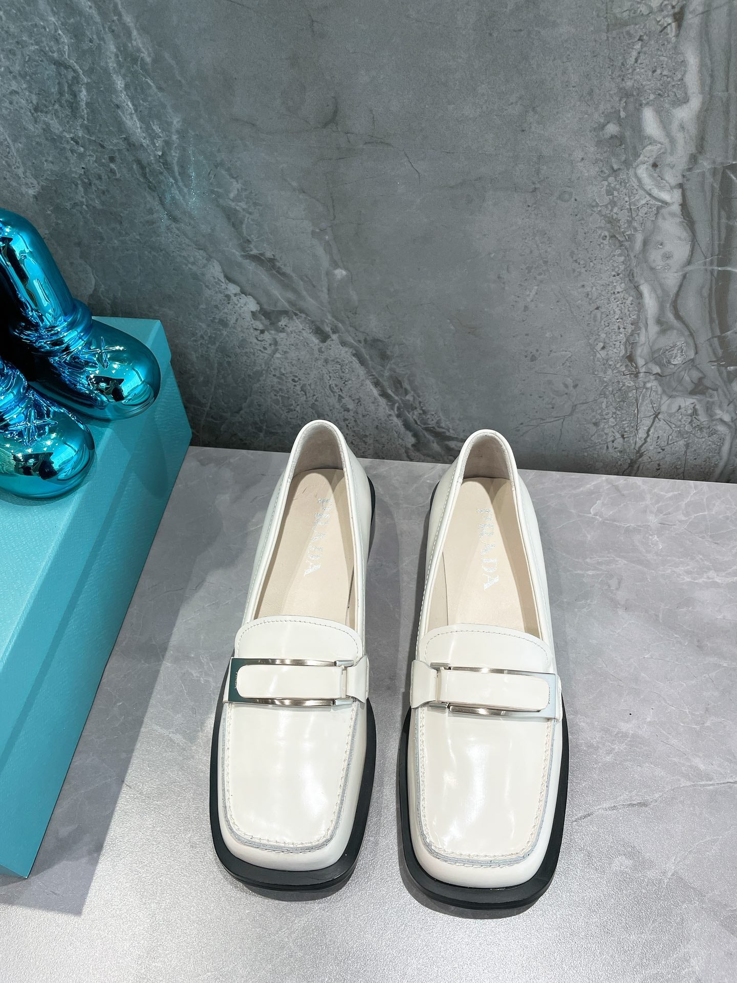 Туфли Prada - Prada - кожаные туфли с квадратным носком - белые