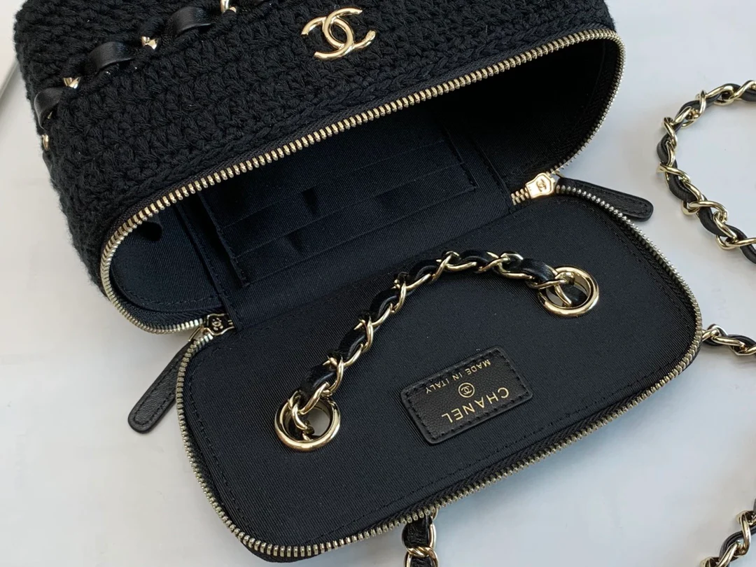 Новинка весны 2022 года от Chanel - Плетеный квадратный узор - Черный