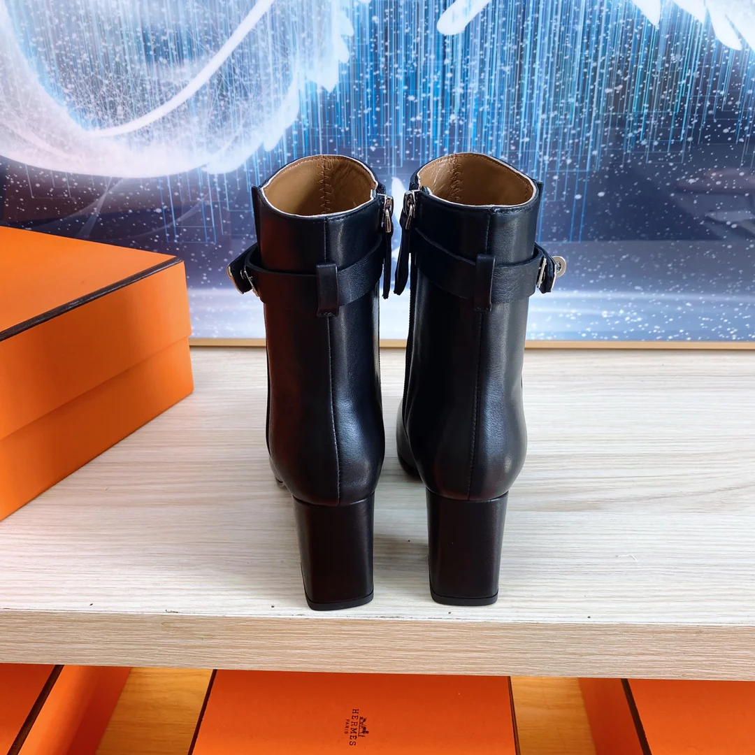 Hermes - Стильные сапоги из телячьей кожи - Черные