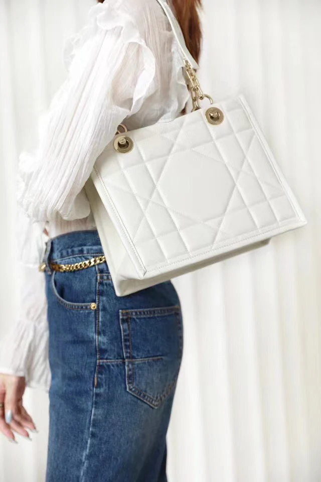 Сумка-тоут Dior Essential - Маленькая - Белая