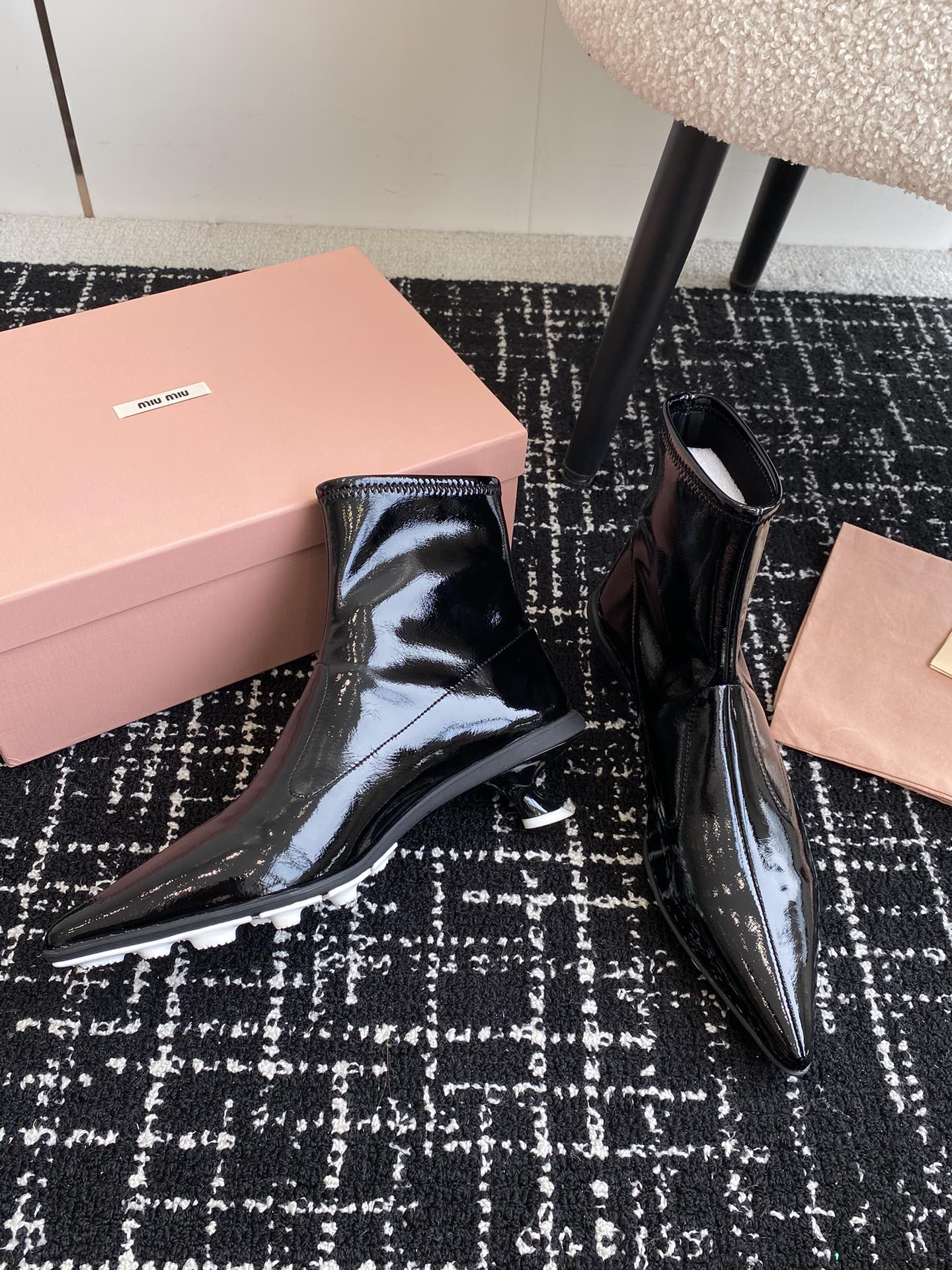 Ботильоны Miu Miu 2025 Stretch - черные